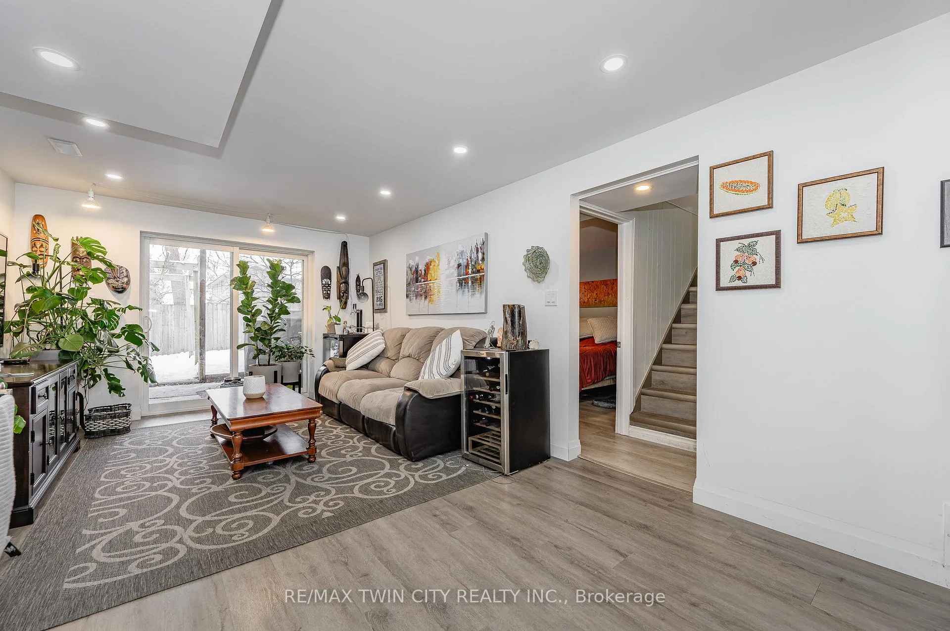 Photo 26 of 16 Overlea Crescent, Kitchener — HOMEH