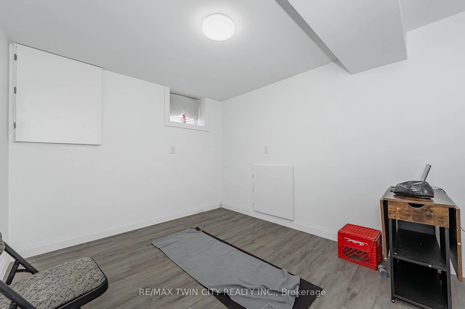 Photo 32 of 16 Overlea Crescent, Kitchener — HOMEH
