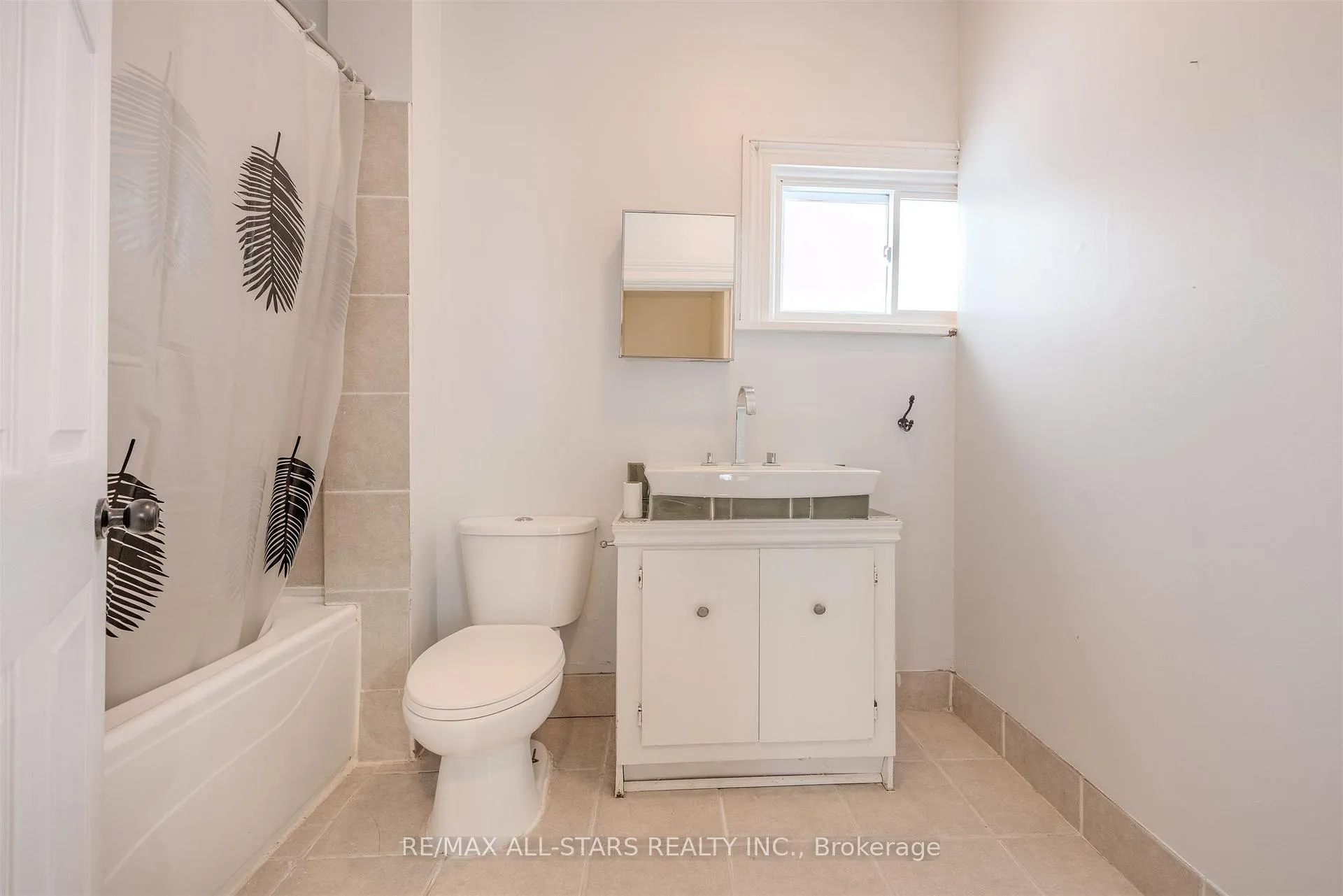 Photo 25 of 21 Albert Street S, Brock, Sunderland — HOMEH