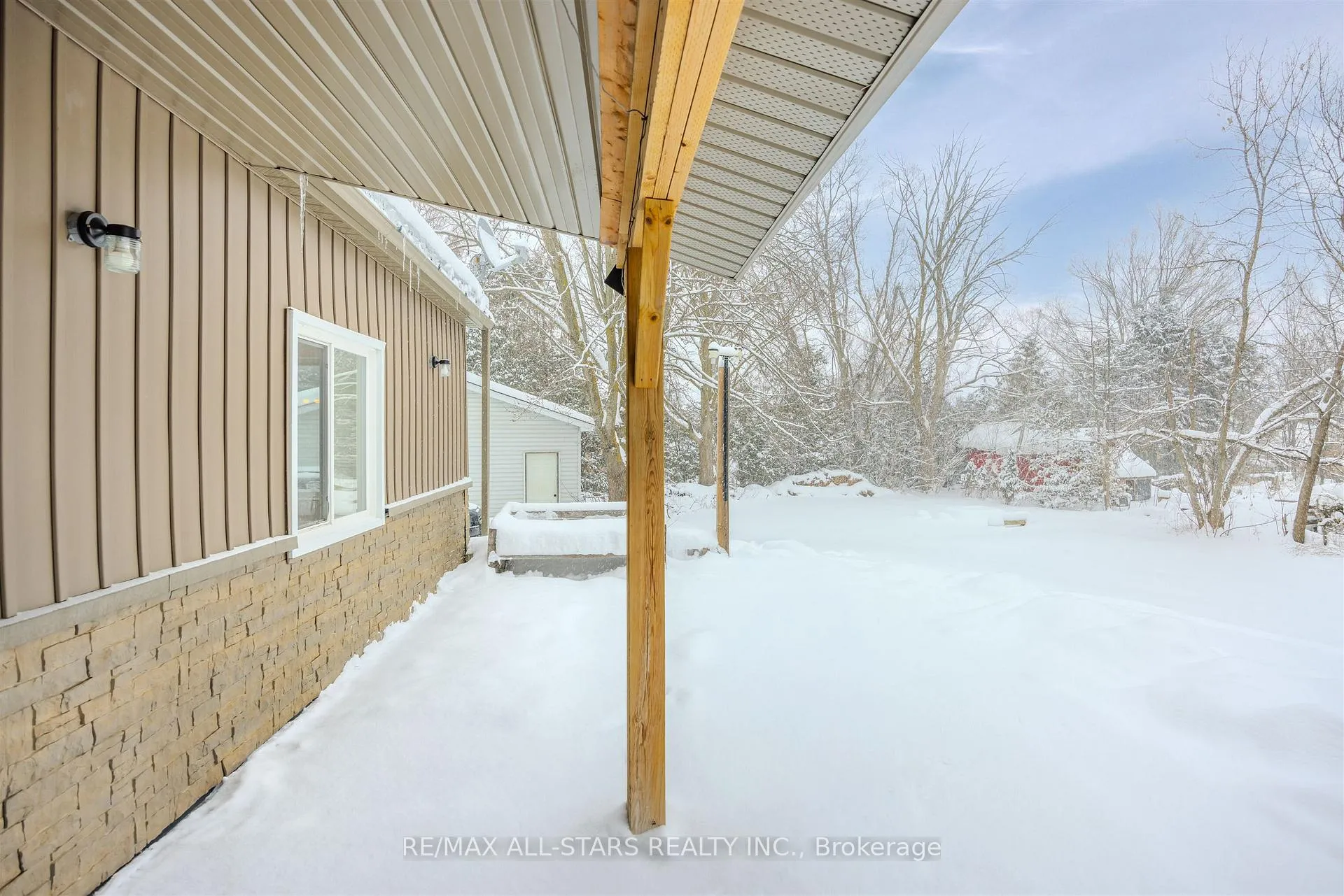 Photo 32 of 21 Albert Street S, Brock, Sunderland — HOMEH
