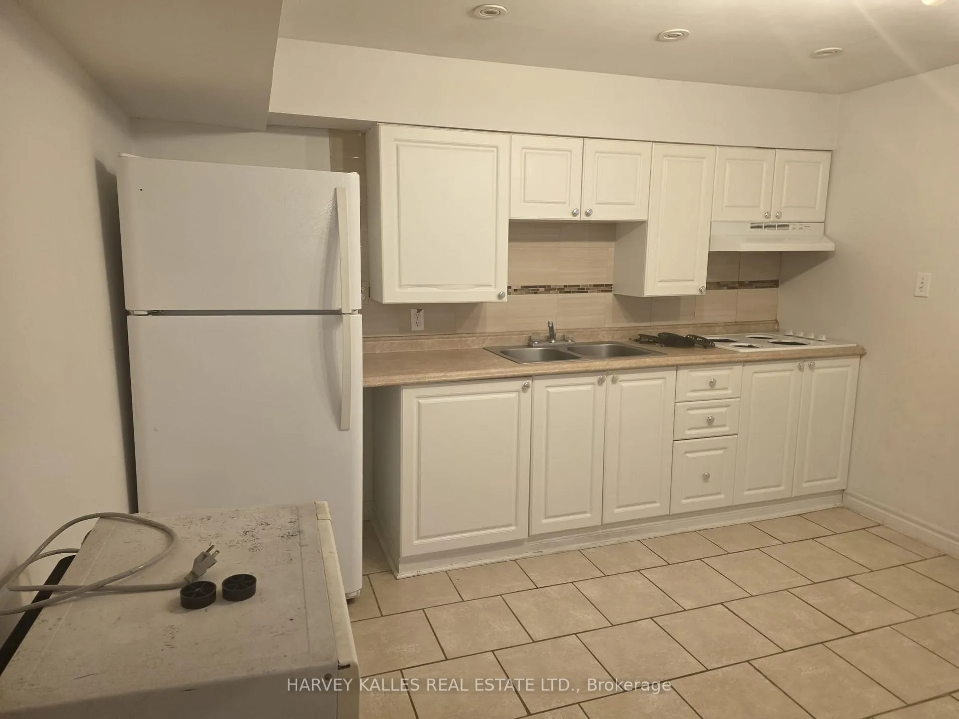 Photo 3 of 54 Aileen Road, Markham, Aileen-Willowbrook — HOMEH