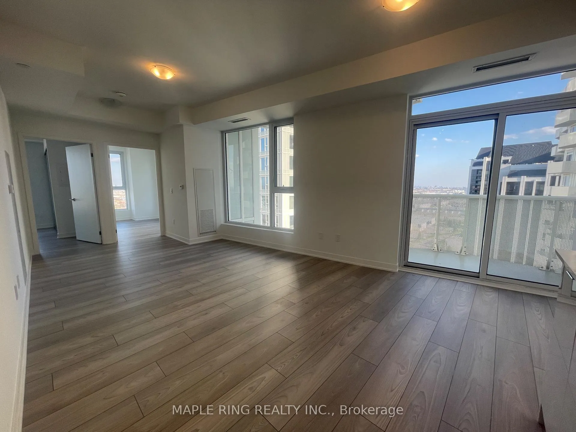 Photo 1 of Unit 2030, 498 Caldari Road, Vaughan, Concord — HOMEH