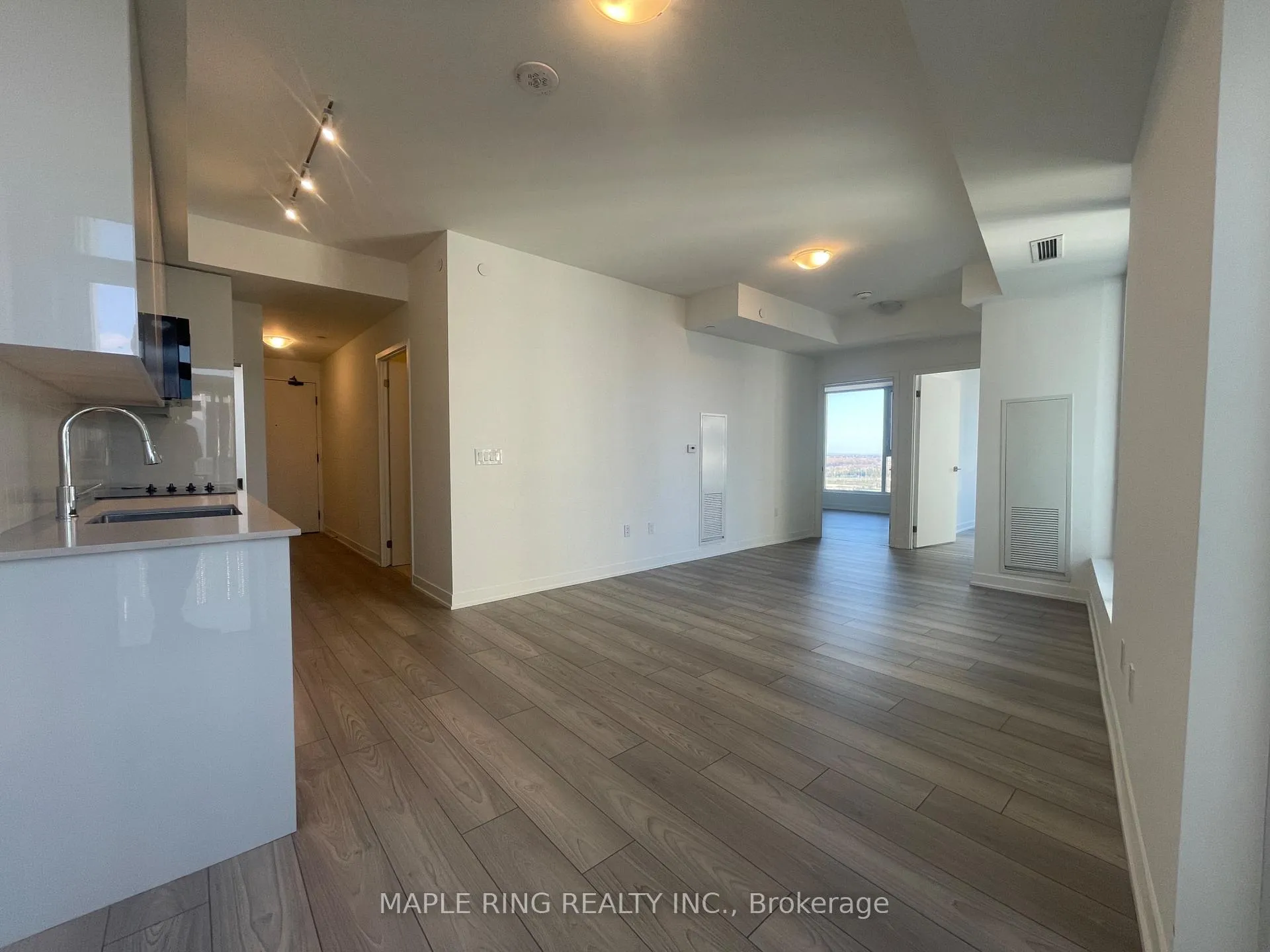 Photo 2 of Unit 2030, 498 Caldari Road, Vaughan, Concord — HOMEH