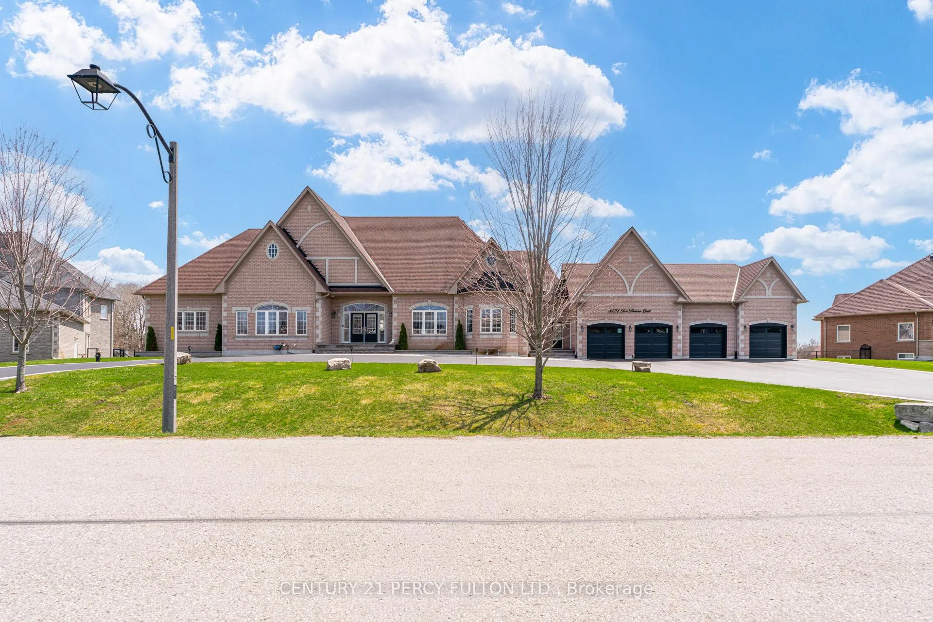 Photo 2 of 5121 Tom Thomson Court, Pickering, Rural Pickering — HOMEH