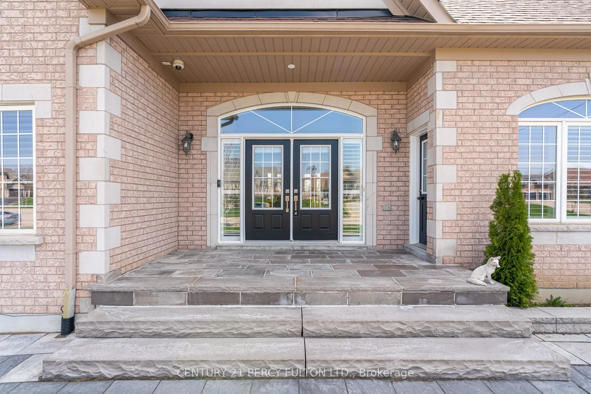Photo 5 of 5121 Tom Thomson Court, Pickering, Rural Pickering — HOMEH