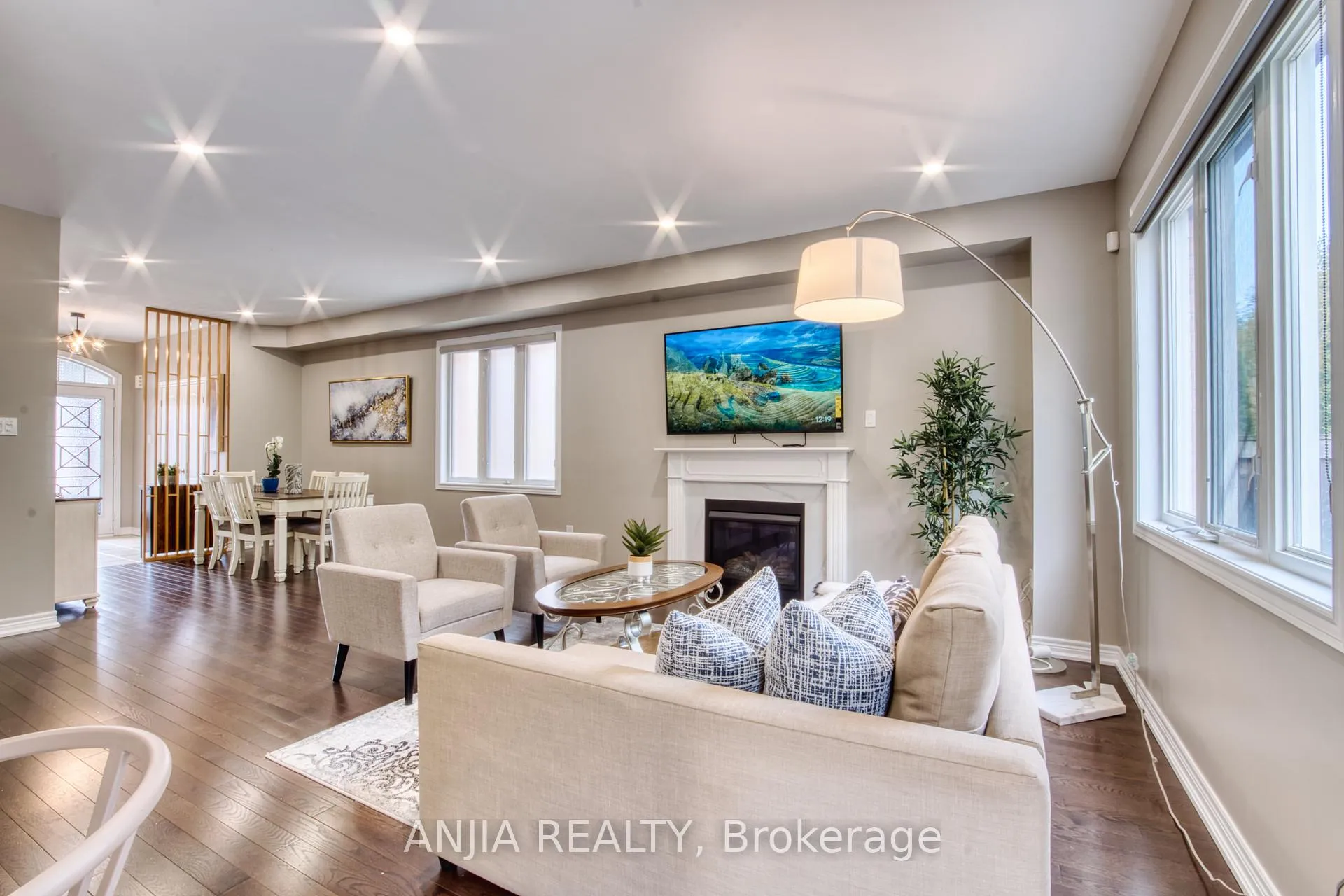Photo 2 of 48 Promenade Drive, Whitby, Taunton North — HOMEH