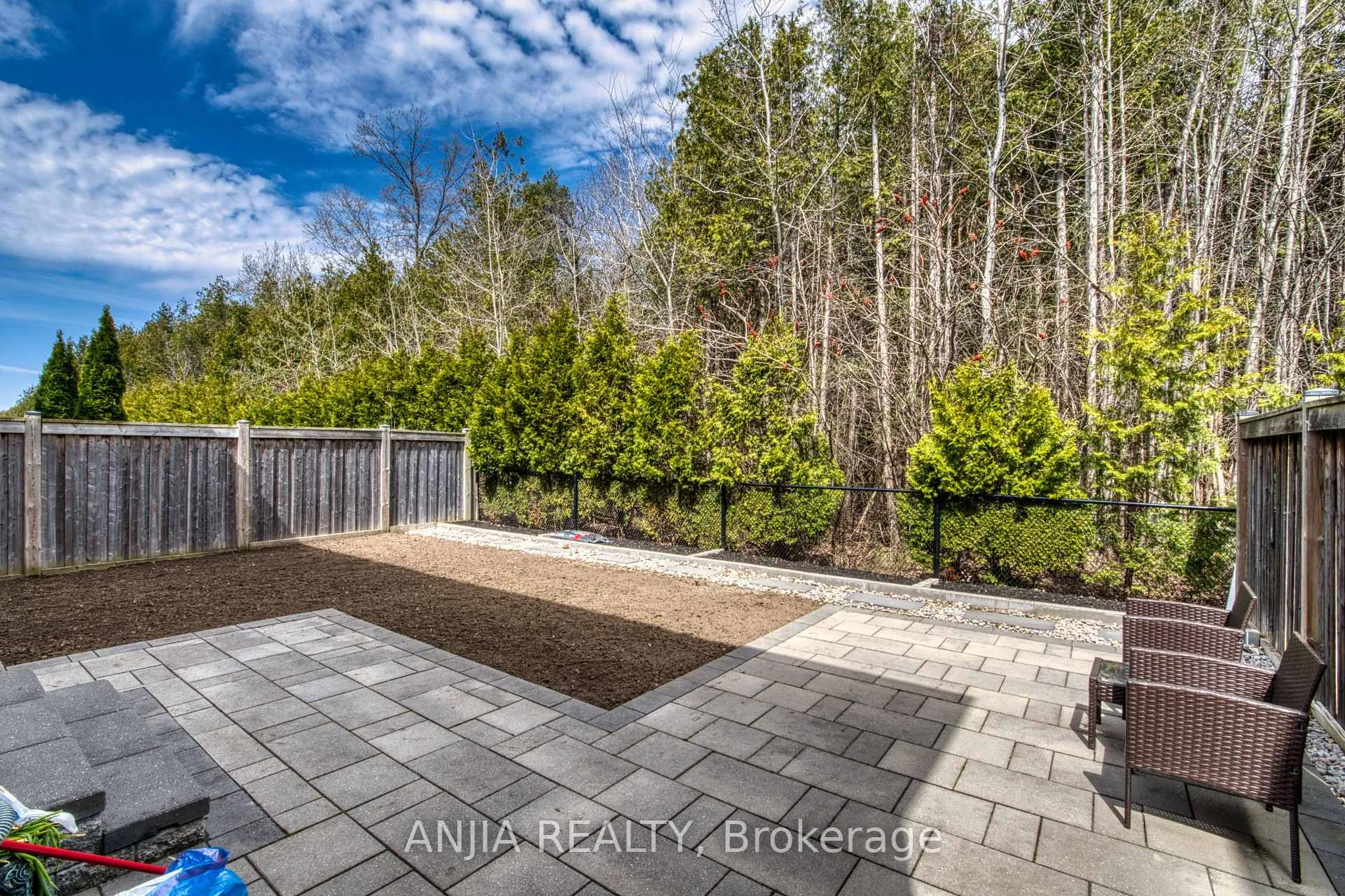 Photo 7 of 48 Promenade Drive, Whitby, Taunton North — HOMEH