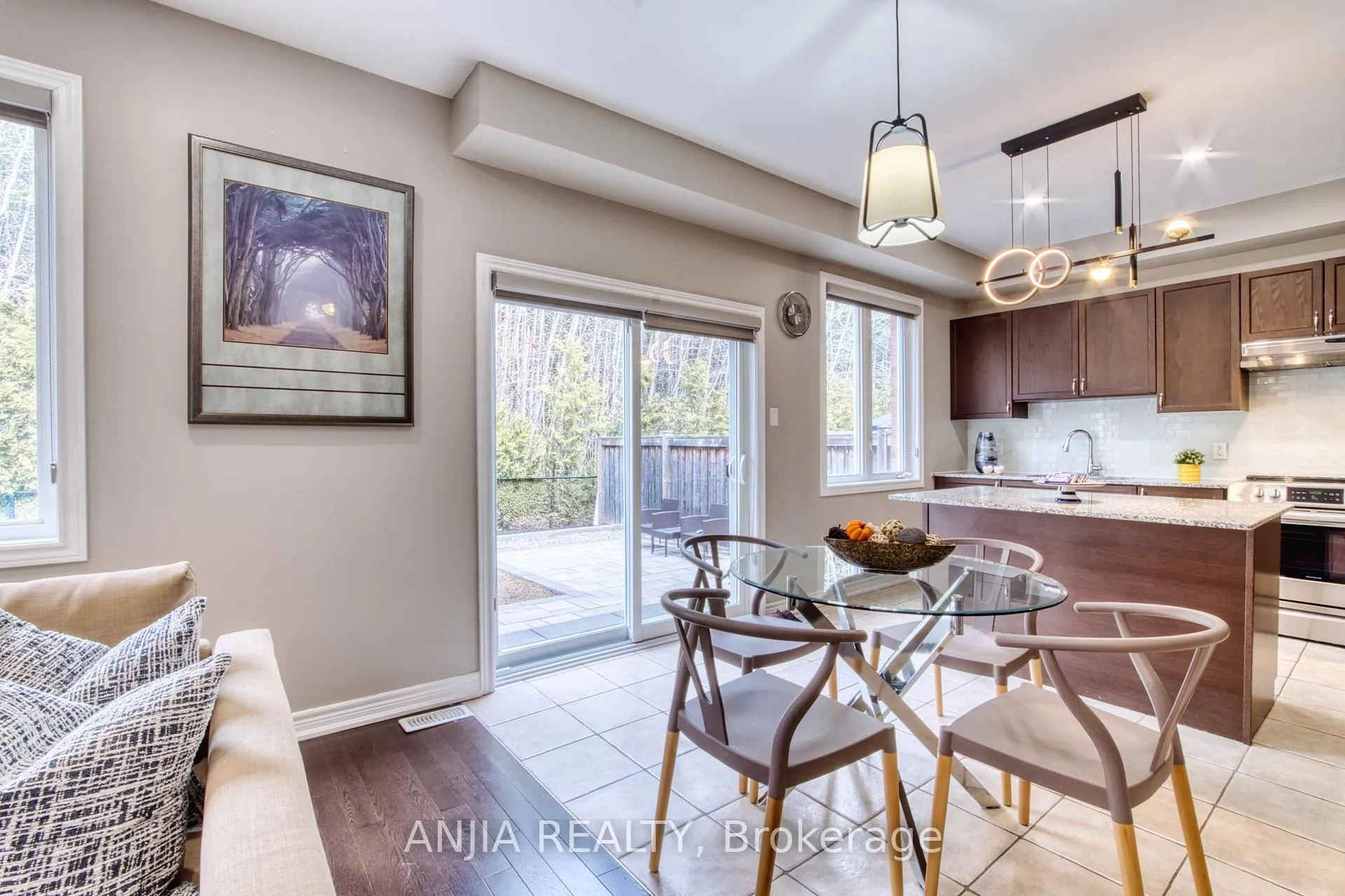 Photo 14 of 48 Promenade Drive, Whitby, Taunton North — HOMEH