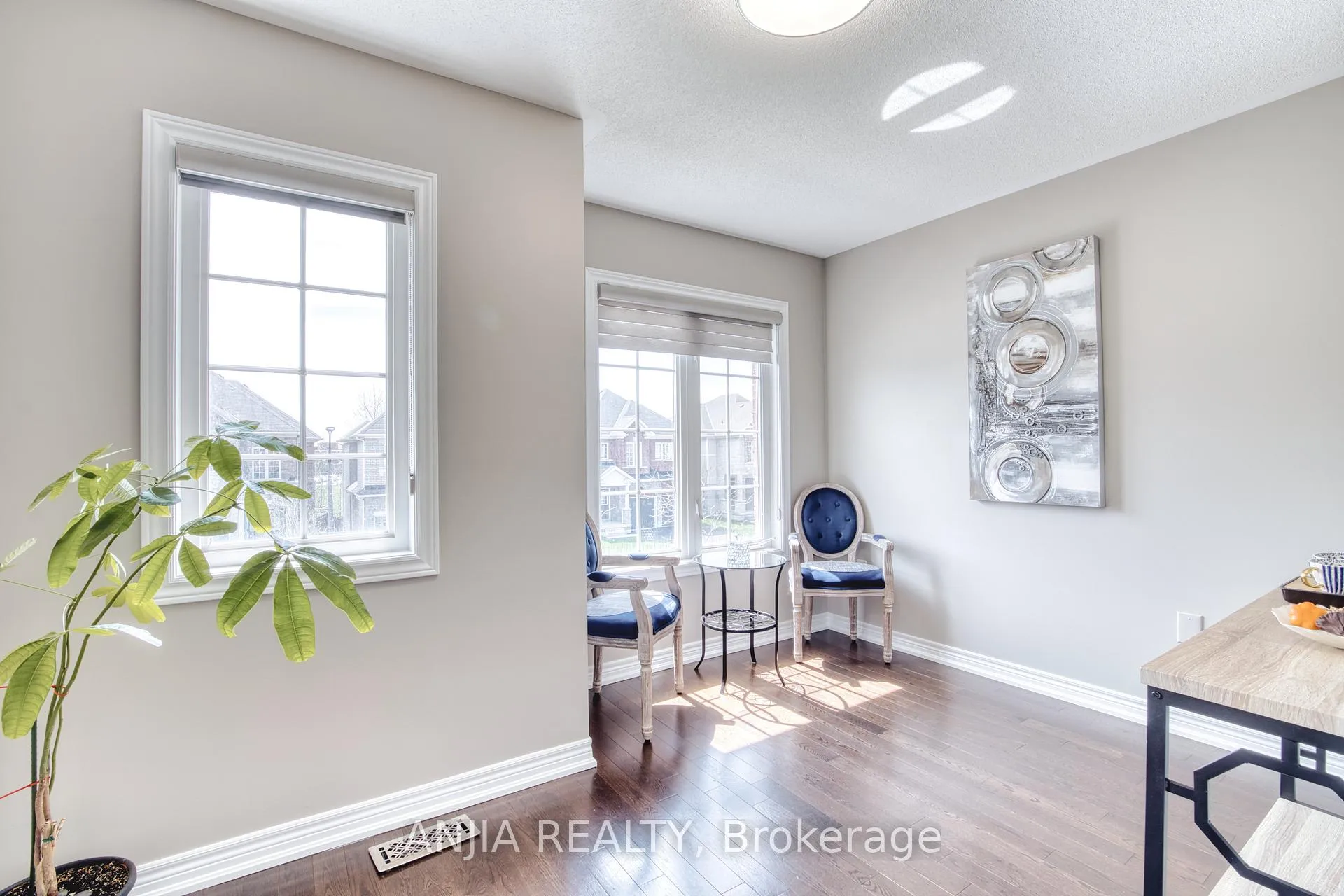 Photo 26 of 48 Promenade Drive, Whitby, Taunton North — HOMEH