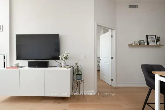 Photo 9 of Unit 709, 23 Glebe Road W, Toronto, Yonge-Eglinton — HOMEH