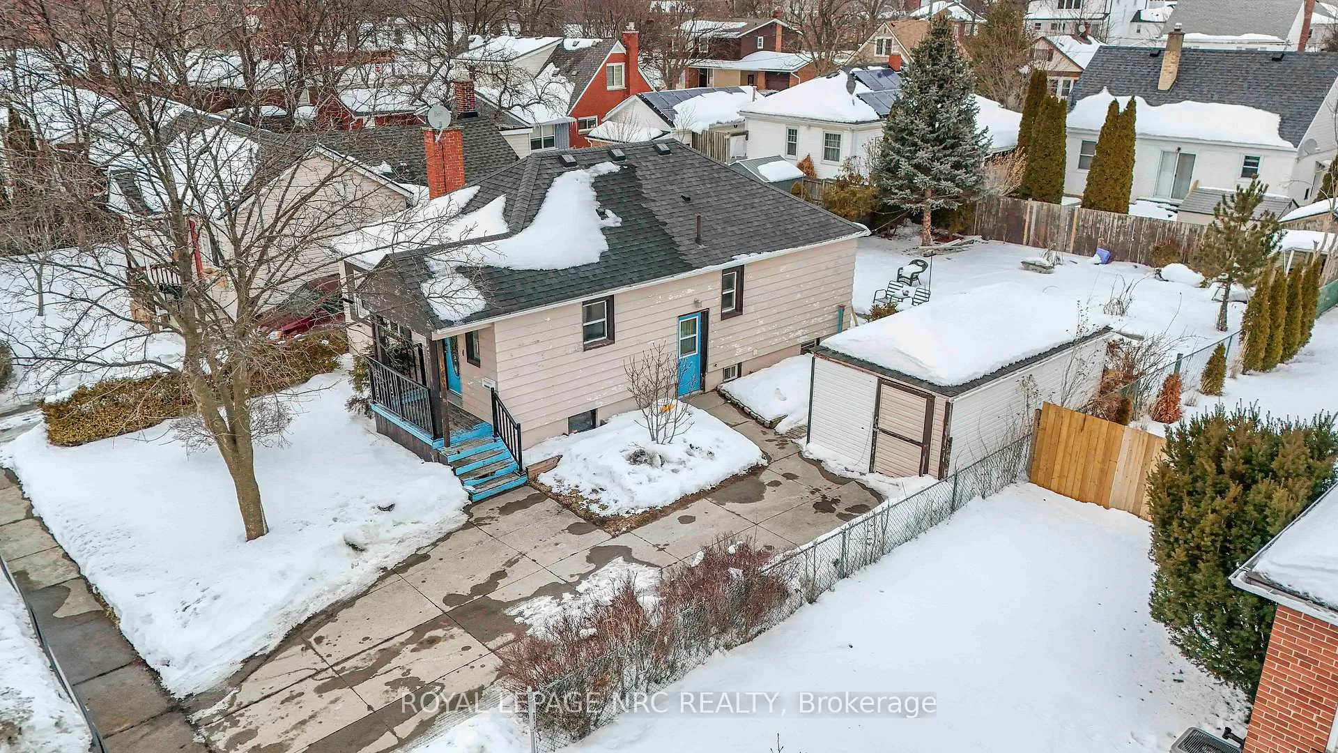 Photo 7 of 32 Ambrose Street, St. Catharines, Ridley — HOMEH
