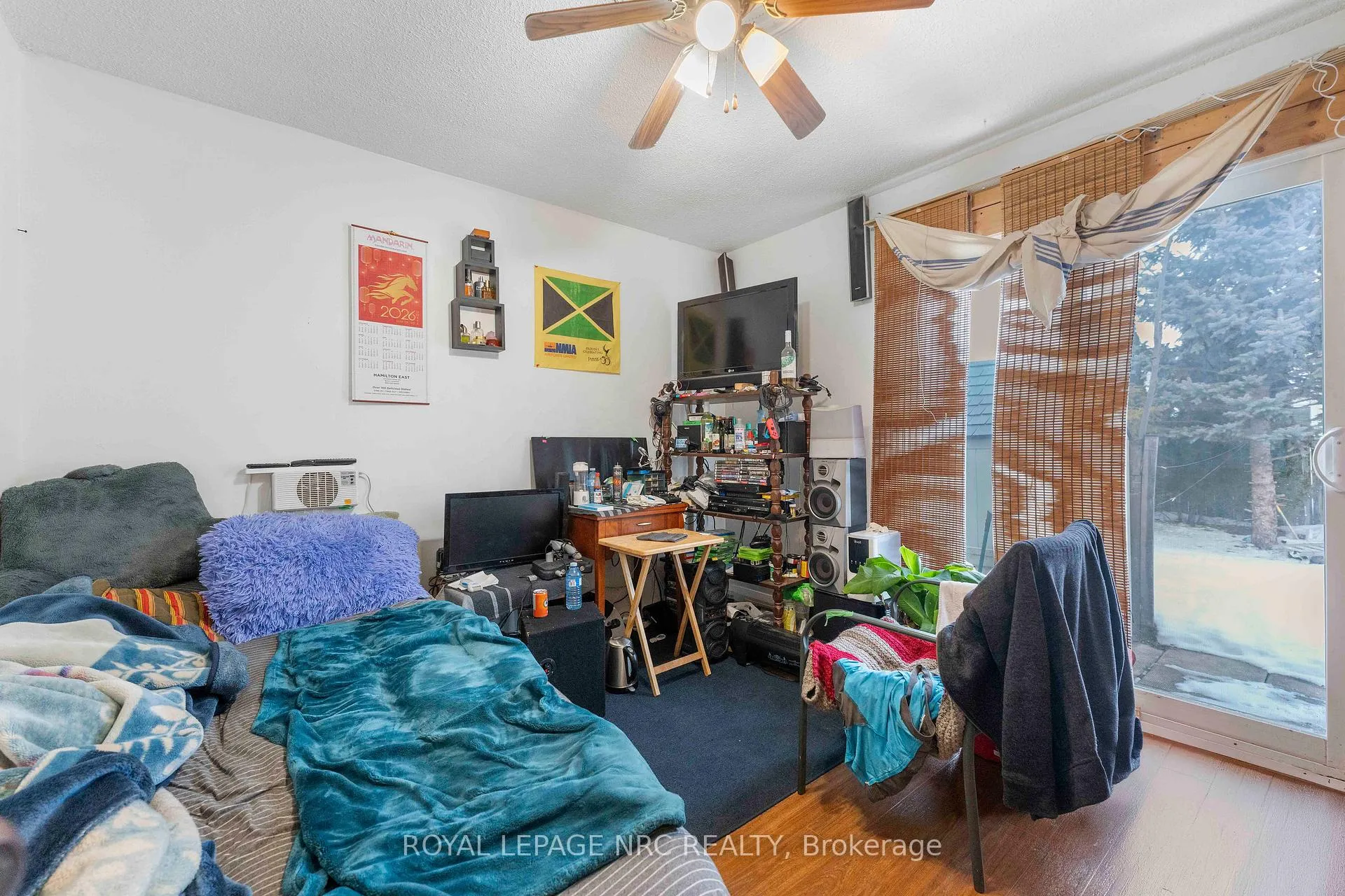 Photo 16 of 32 Ambrose Street, St. Catharines, Ridley — HOMEH
