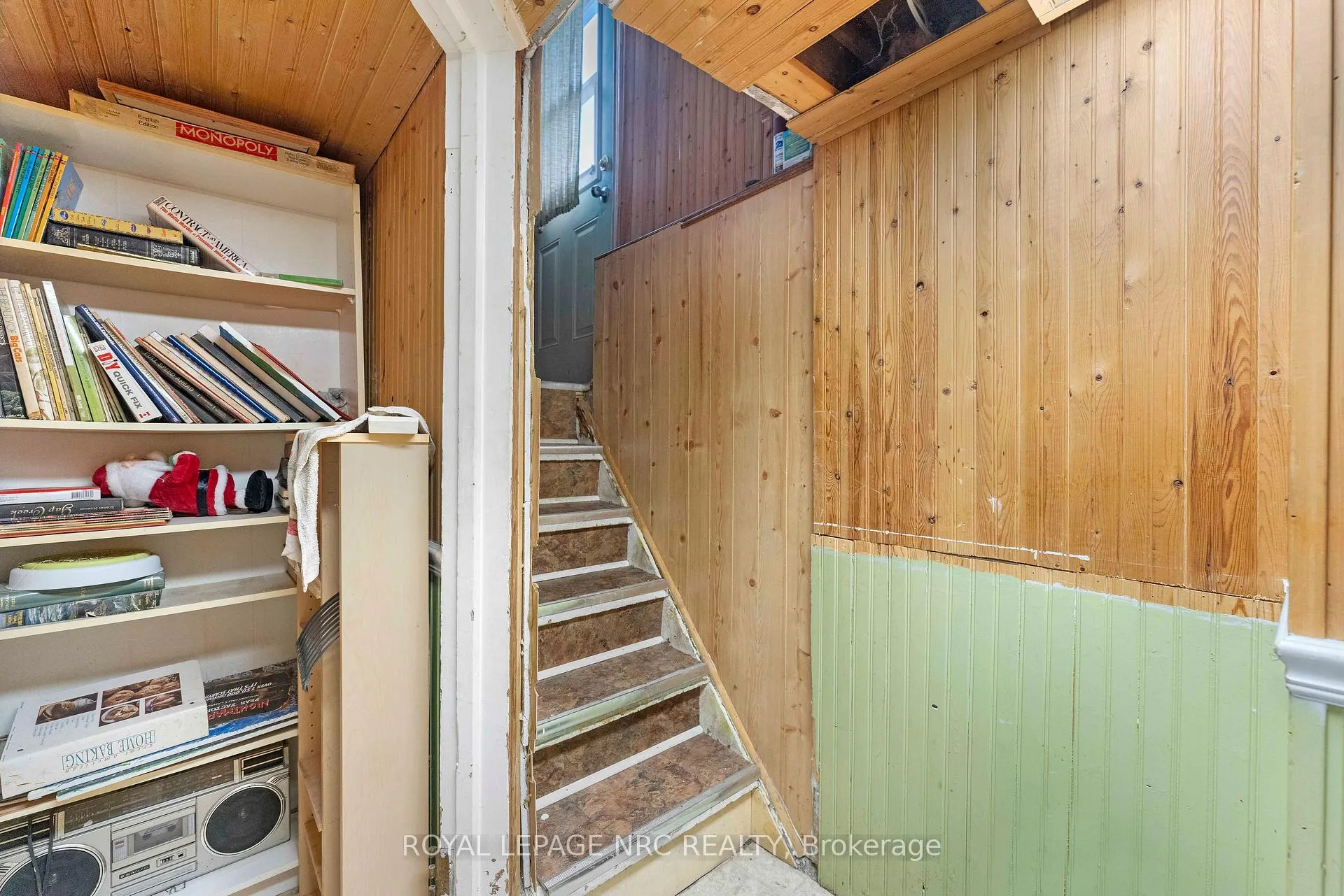 Photo 32 of 32 Ambrose Street, St. Catharines, Ridley — HOMEH