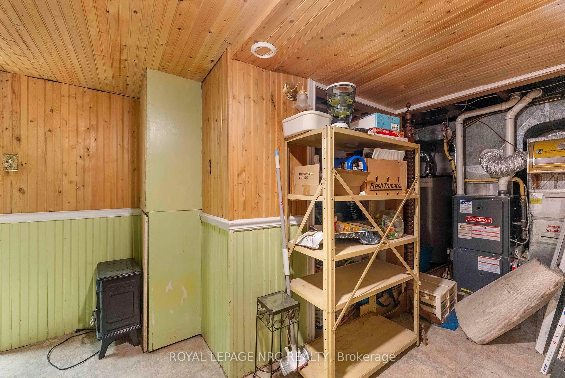 Photo 37 of 32 Ambrose Street, St. Catharines, Ridley — HOMEH