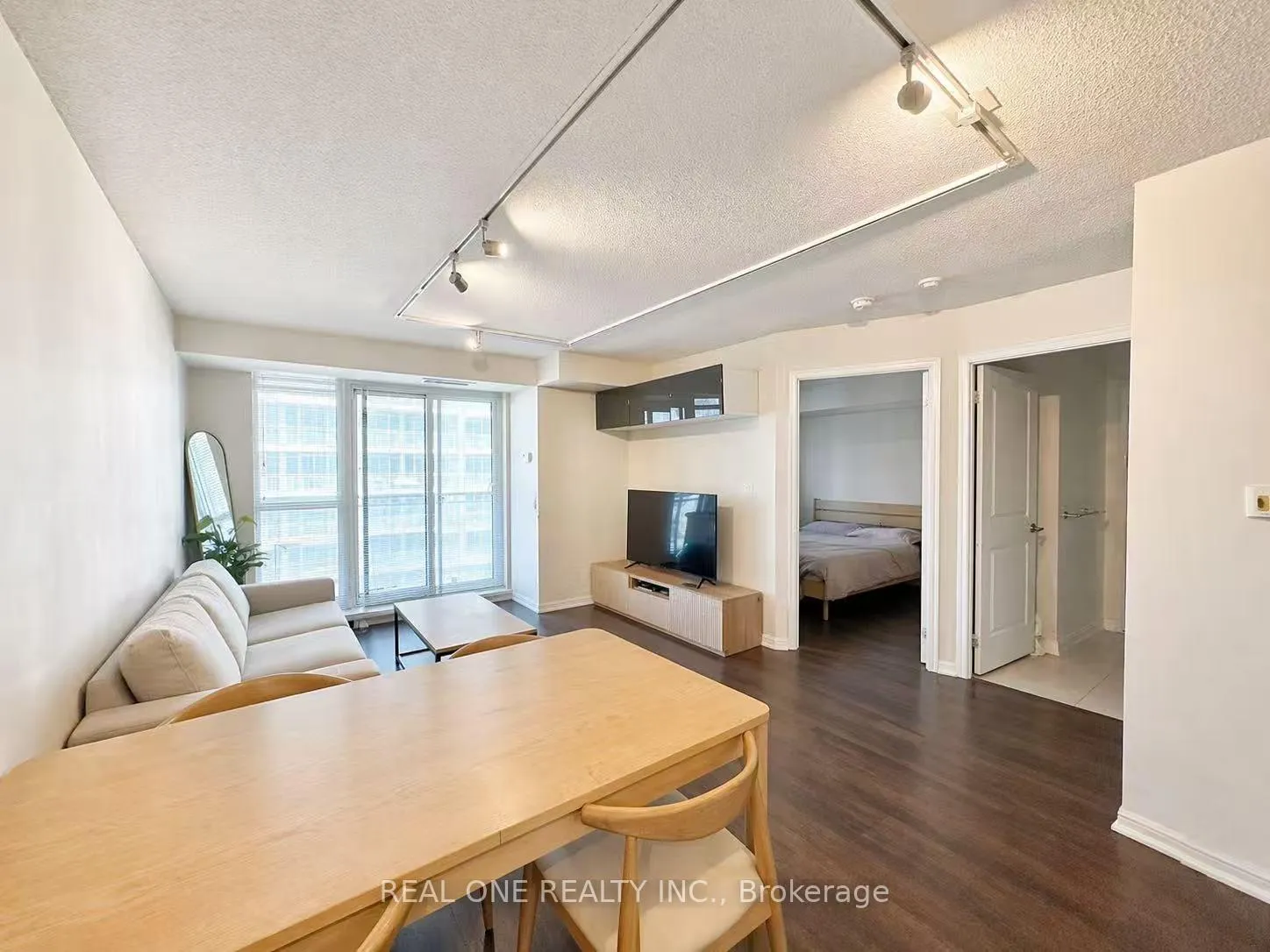 Photo 6 of Unit 1520, 35 Bastion Street, Toronto, Niagara — HOMEH