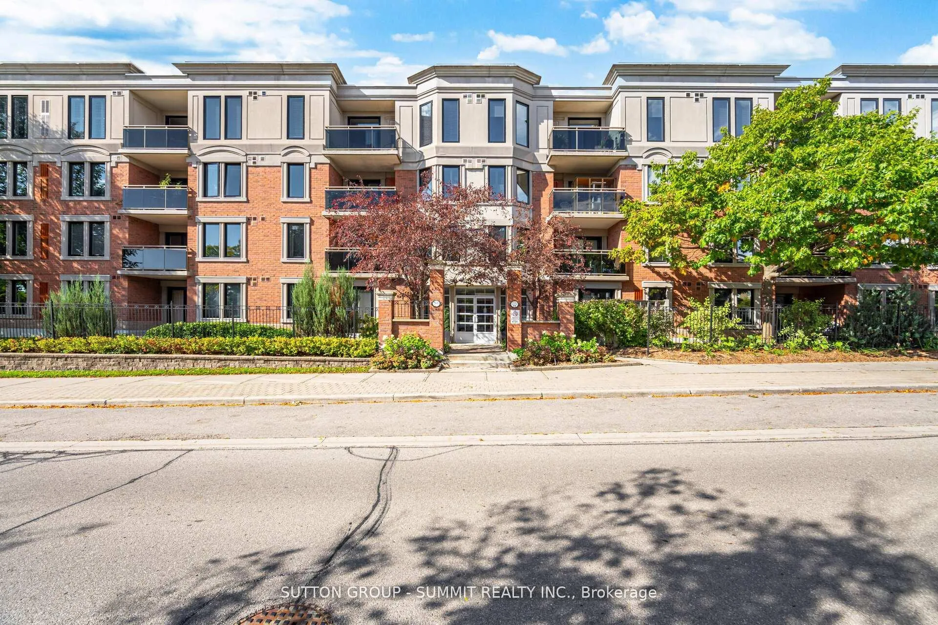Photo 1 of Unit 207, 2300 Parkhaven Boulevard, Oakville, River Oaks — HOMEH