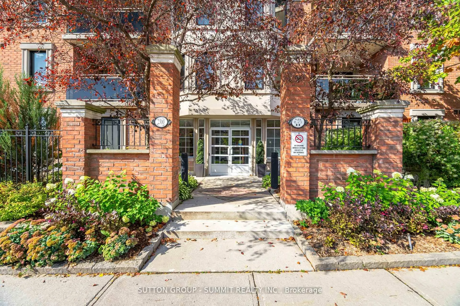 Photo 2 of Unit 207, 2300 Parkhaven Boulevard, Oakville, River Oaks — HOMEH