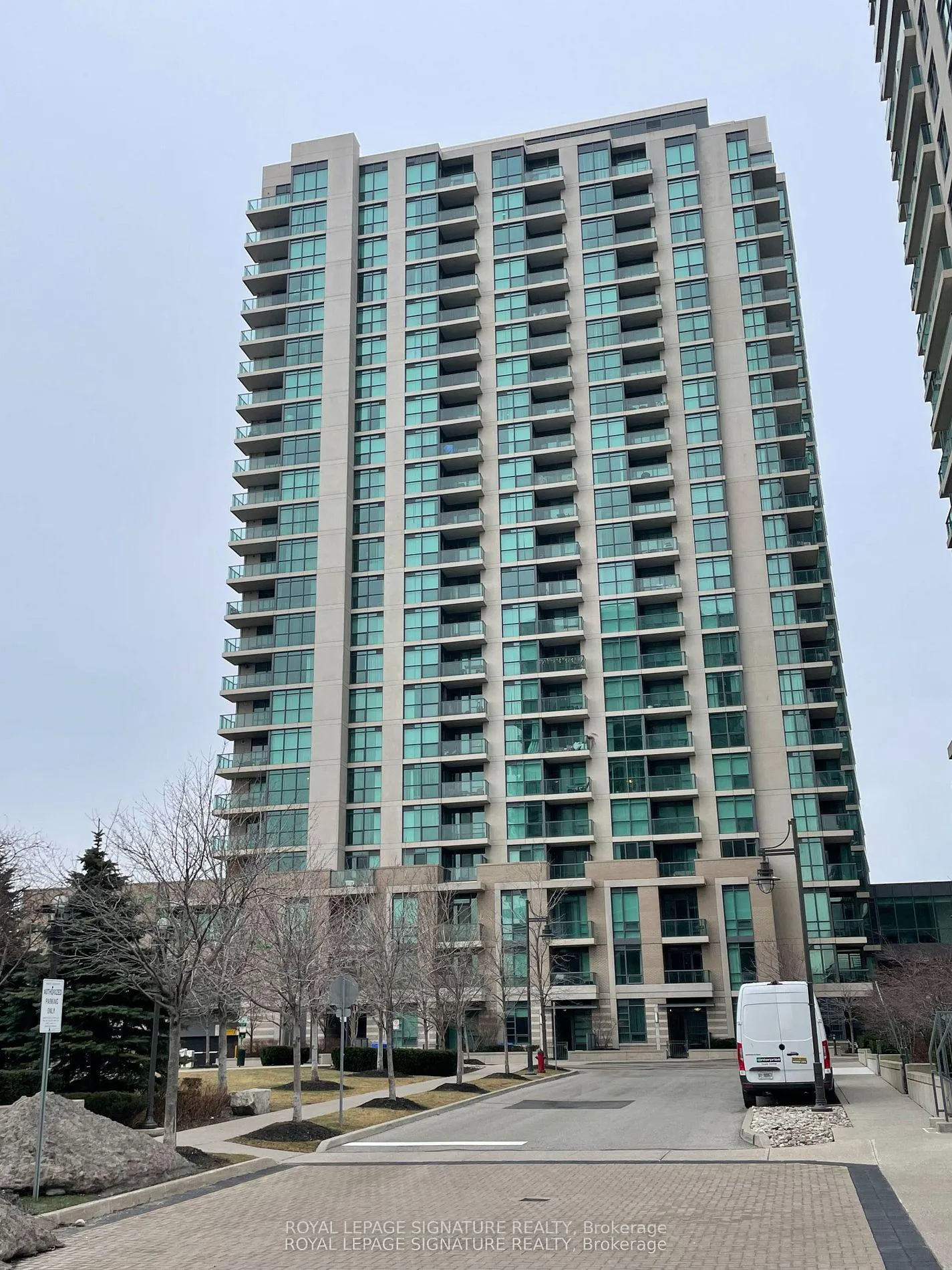 Front of Unit 706, 205 Sherway Gardens Road