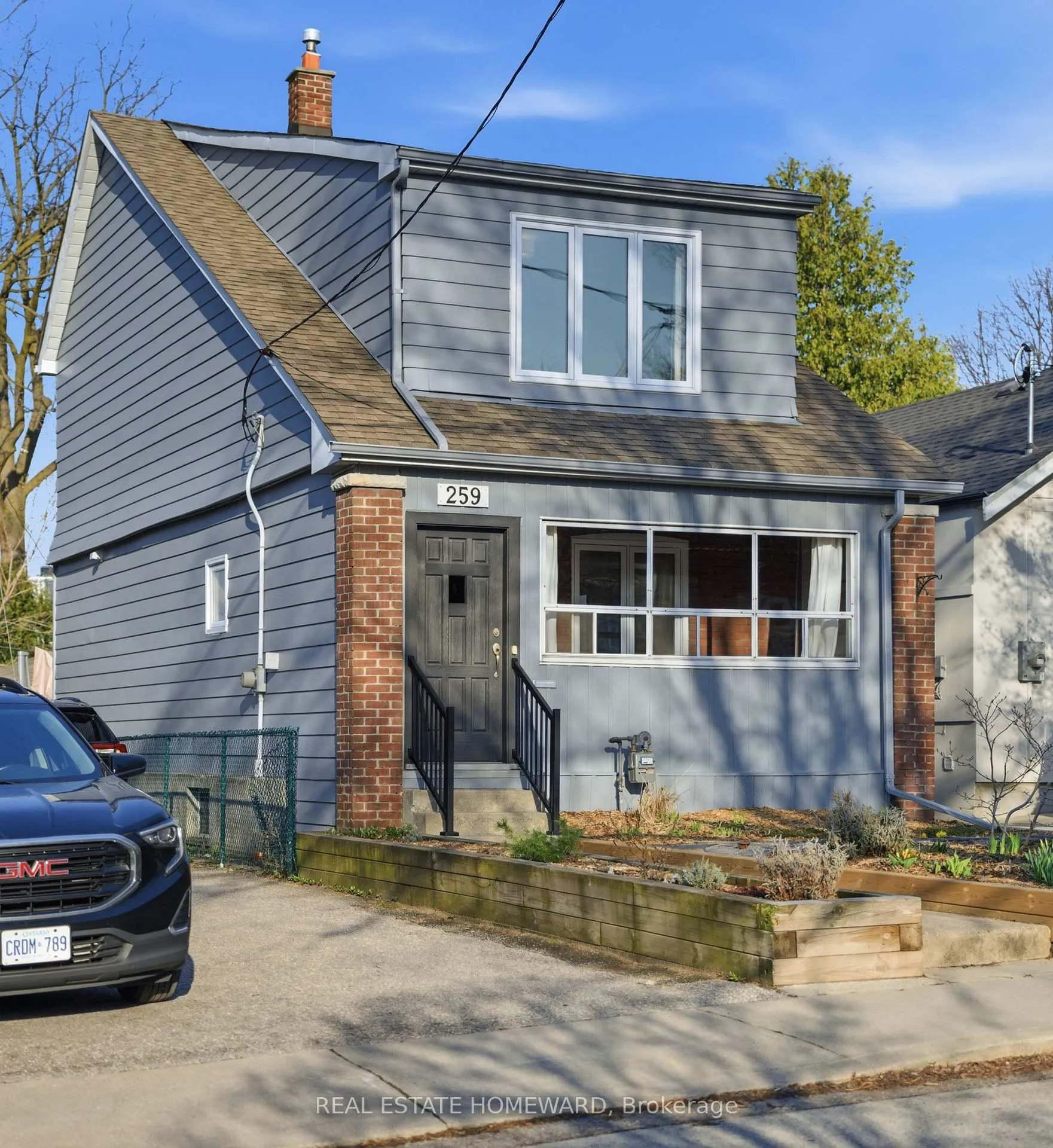 Front of 259 Woodmount Avenue