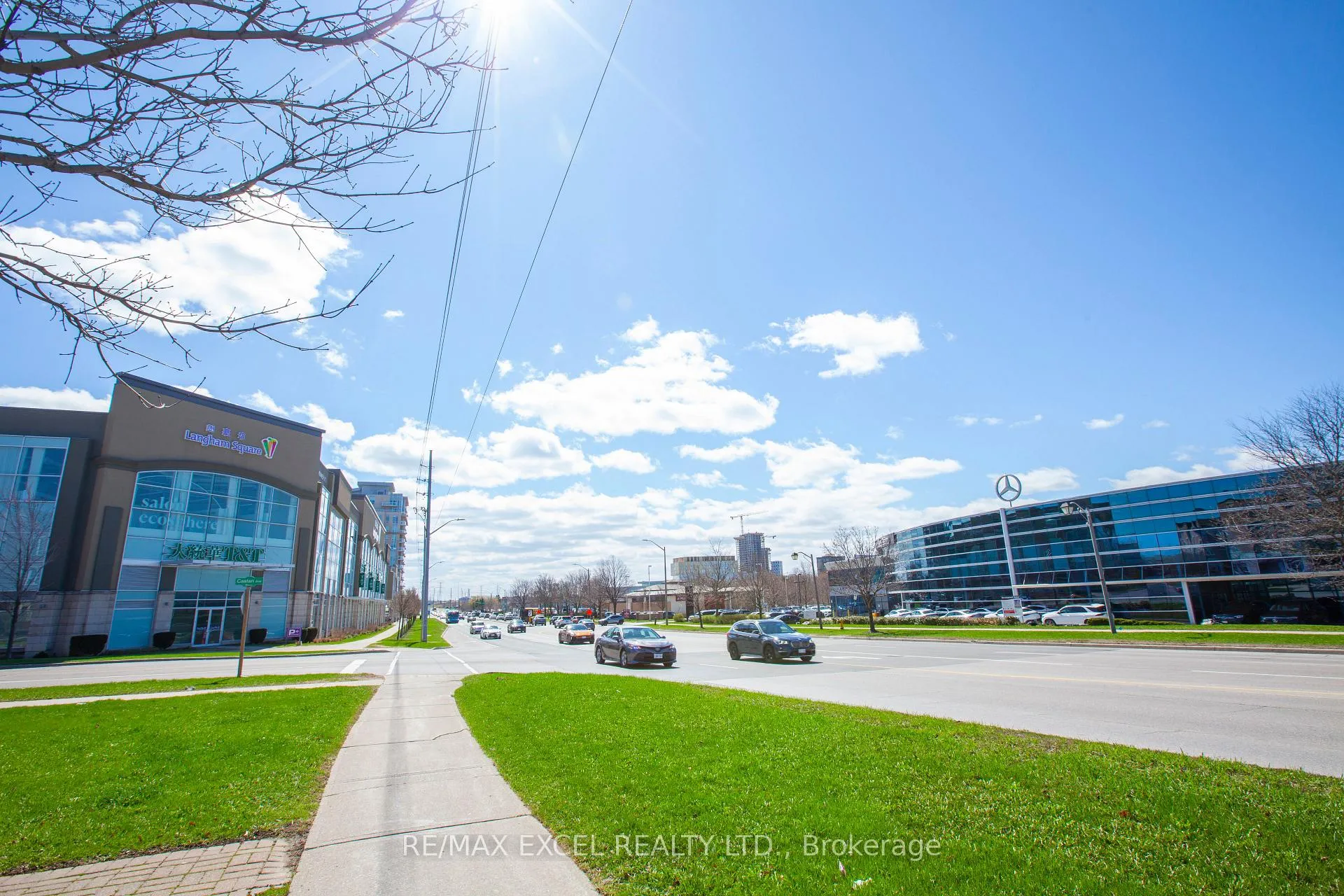 Photo 5 of 14 Woltner Way, Markham, Village Green-South Unionville — HOMEH