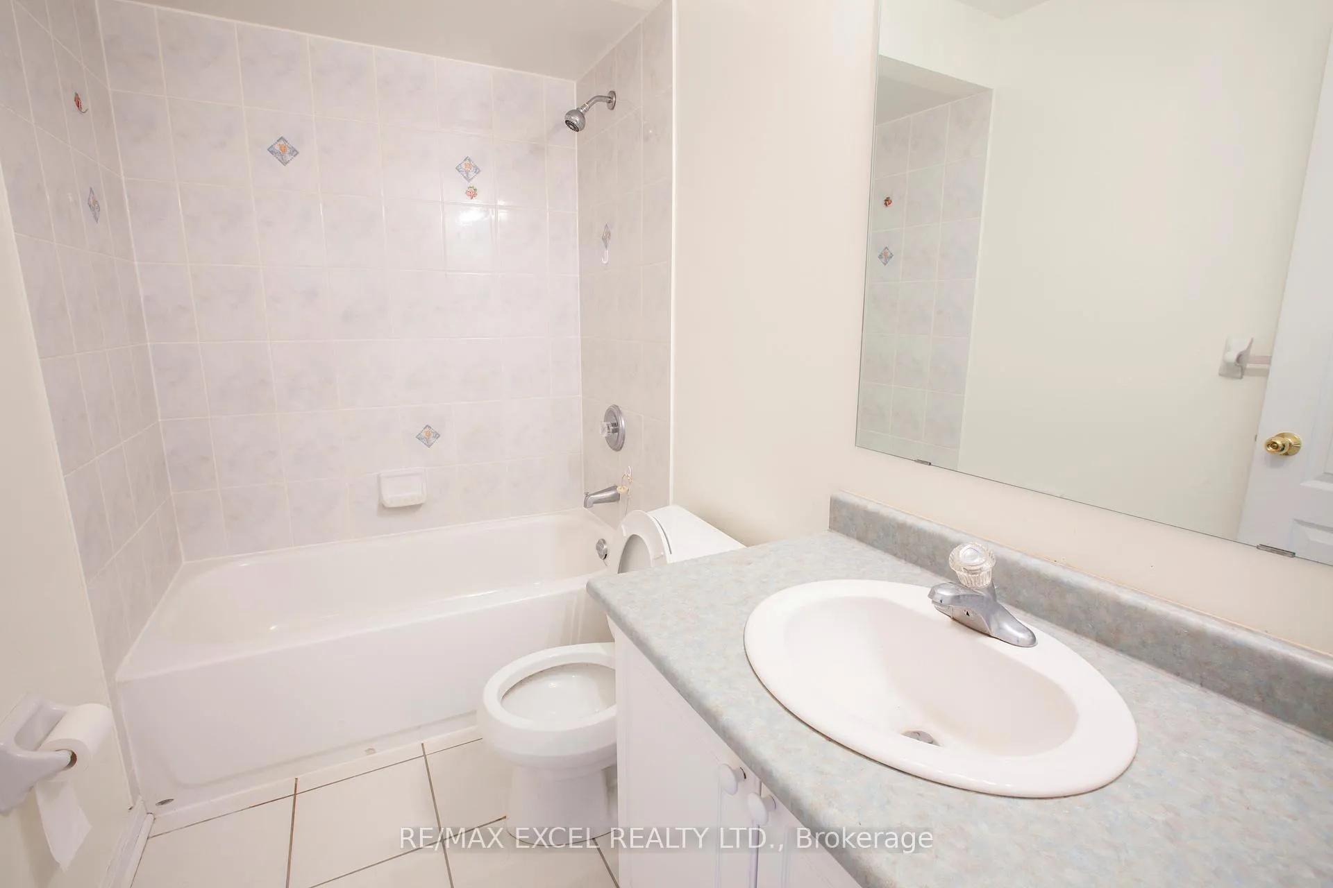 Photo 17 of 14 Woltner Way, Markham, Village Green-South Unionville — HOMEH