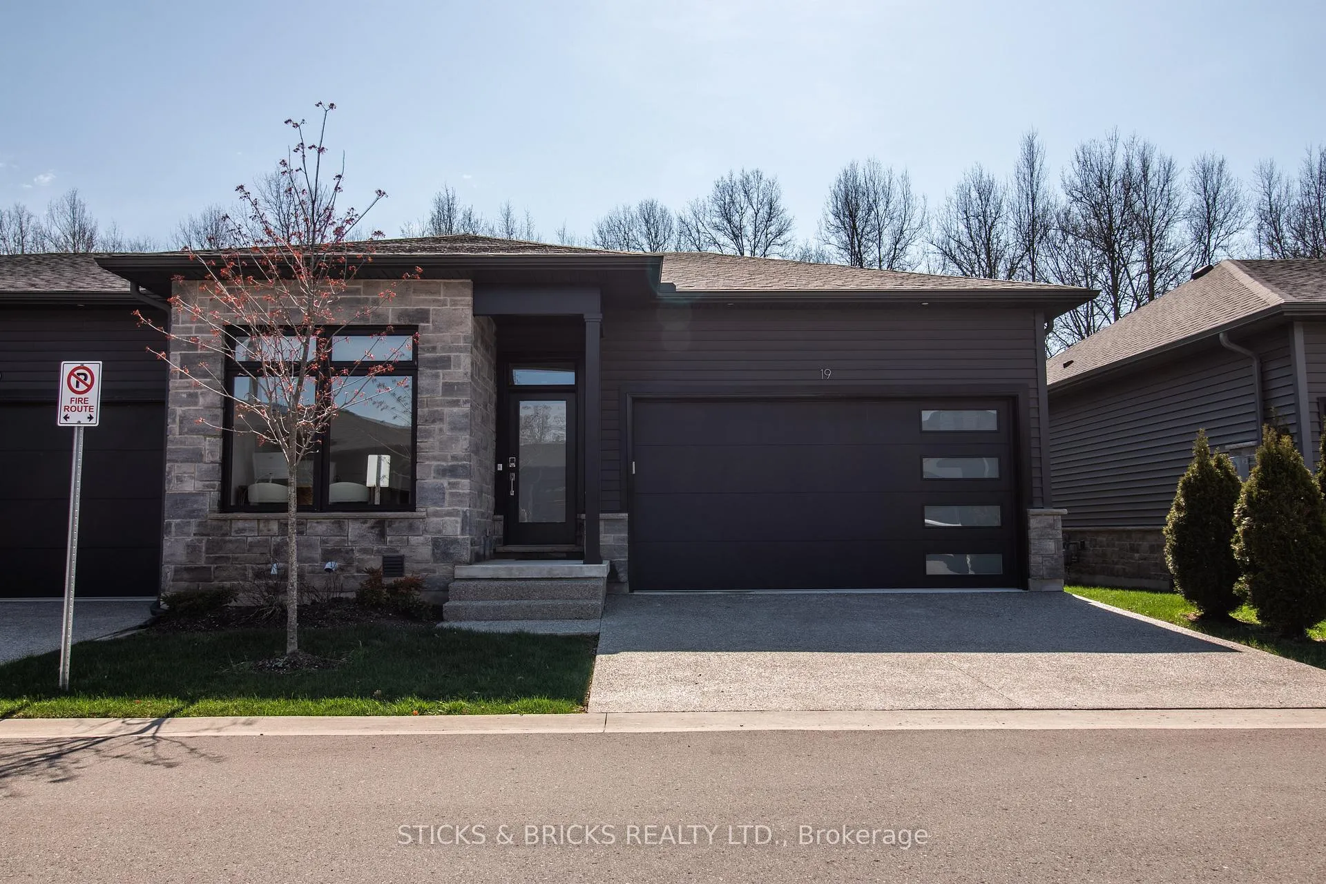 Photo 6 of Unit 19, 9150 Willoughby Drive, Niagara Falls, Chippawa — HOMEH