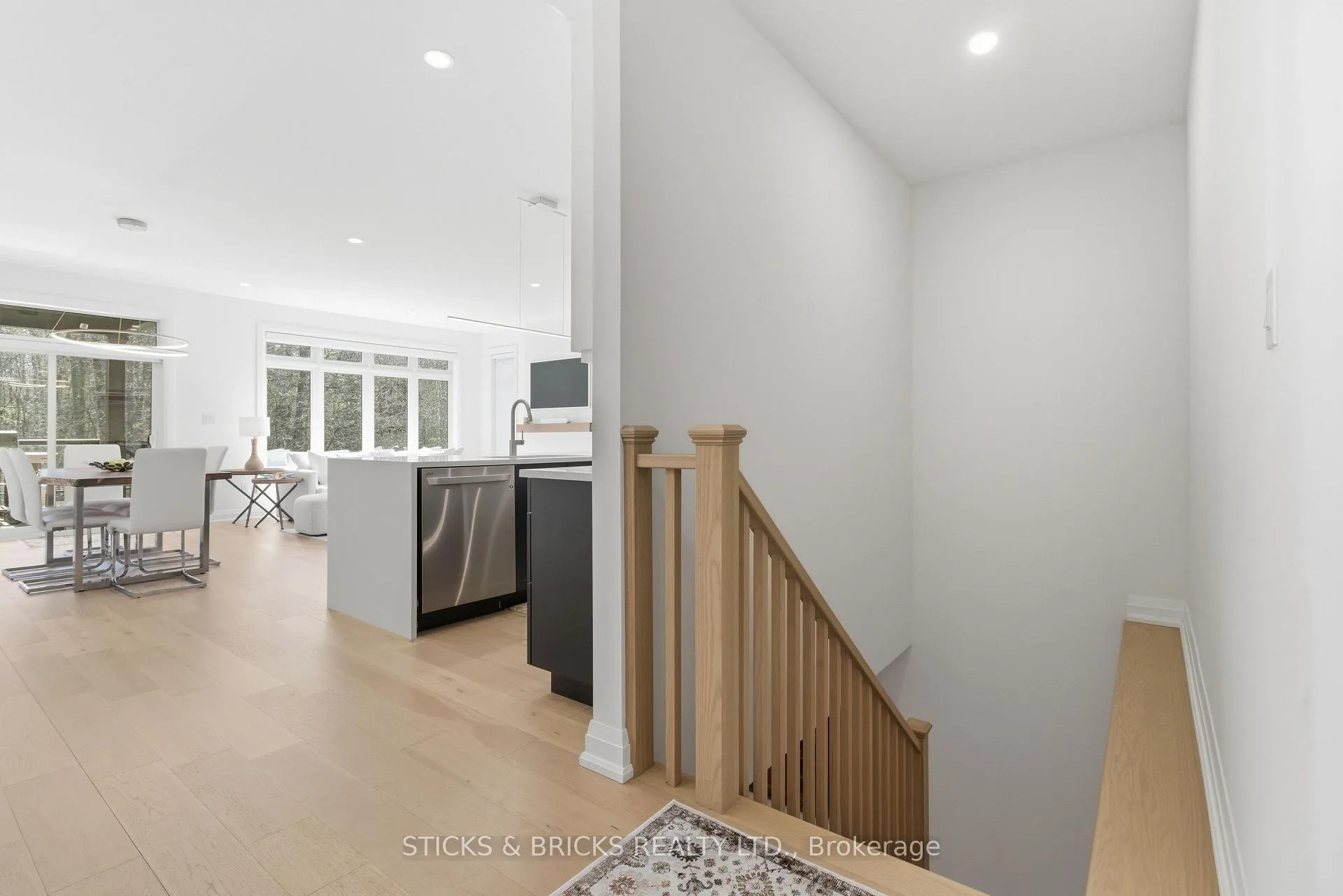Photo 9 of Unit 19, 9150 Willoughby Drive, Niagara Falls, Chippawa — HOMEH