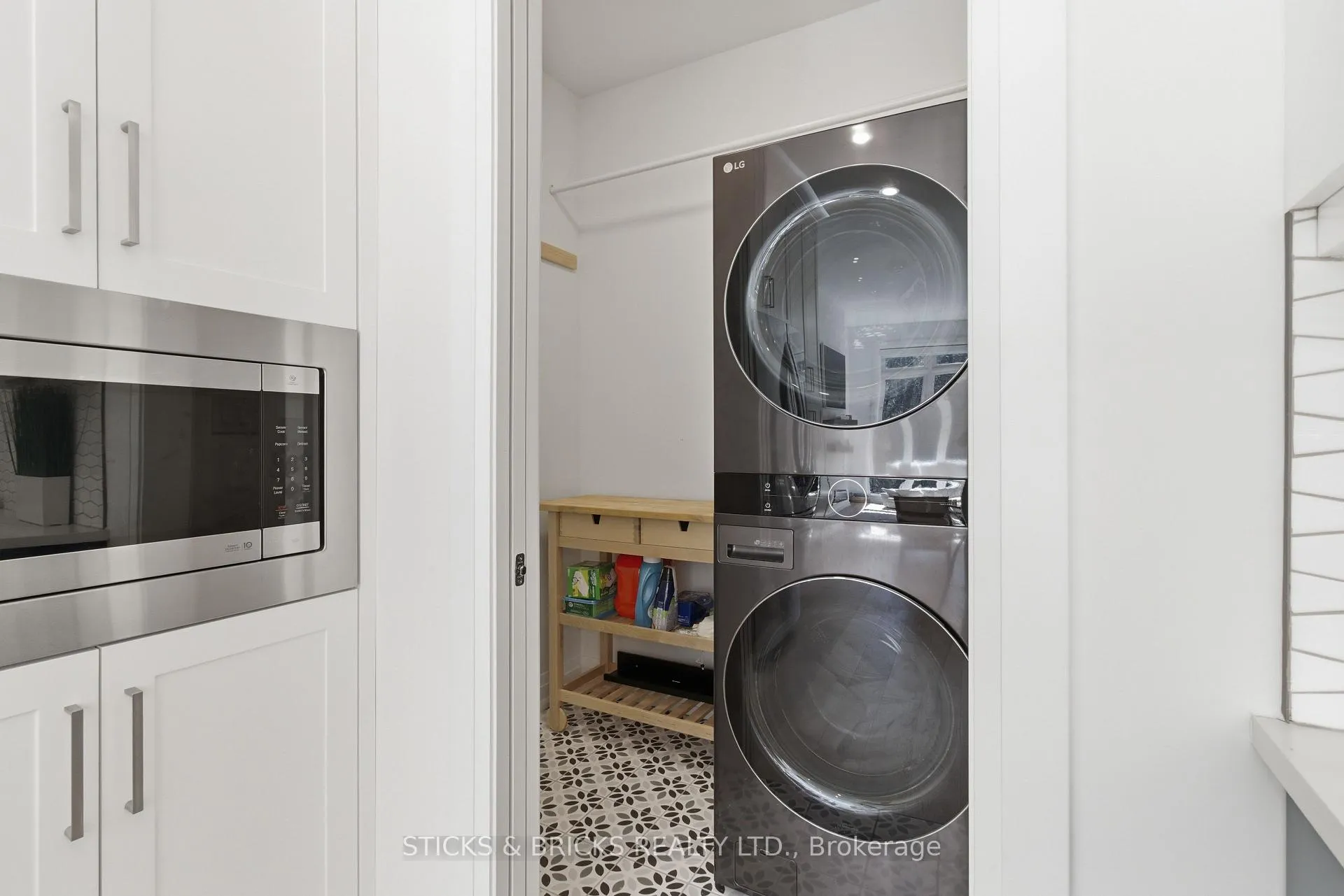 Photo 14 of Unit 19, 9150 Willoughby Drive, Niagara Falls, Chippawa — HOMEH