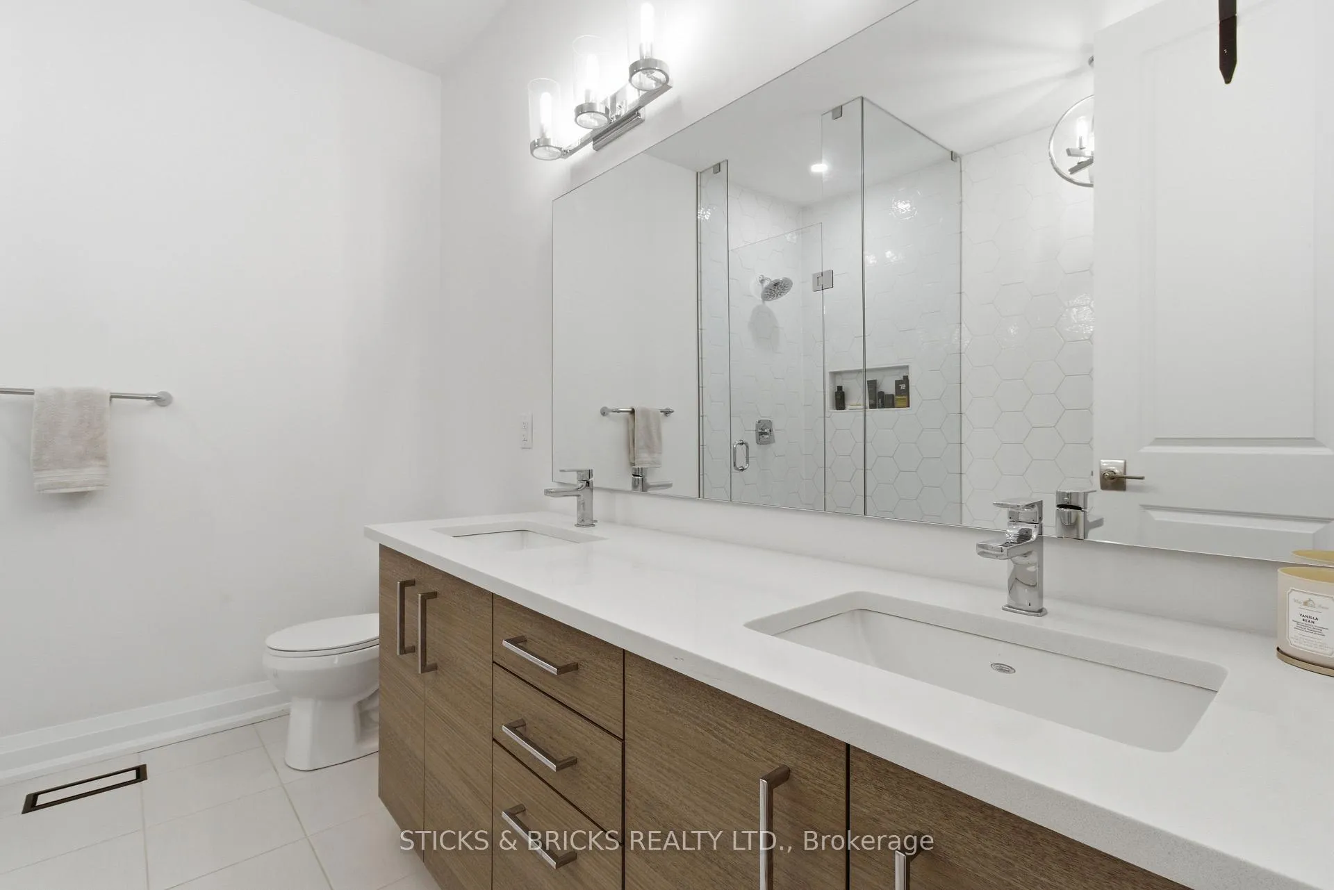 Photo 22 of Unit 19, 9150 Willoughby Drive, Niagara Falls, Chippawa — HOMEH