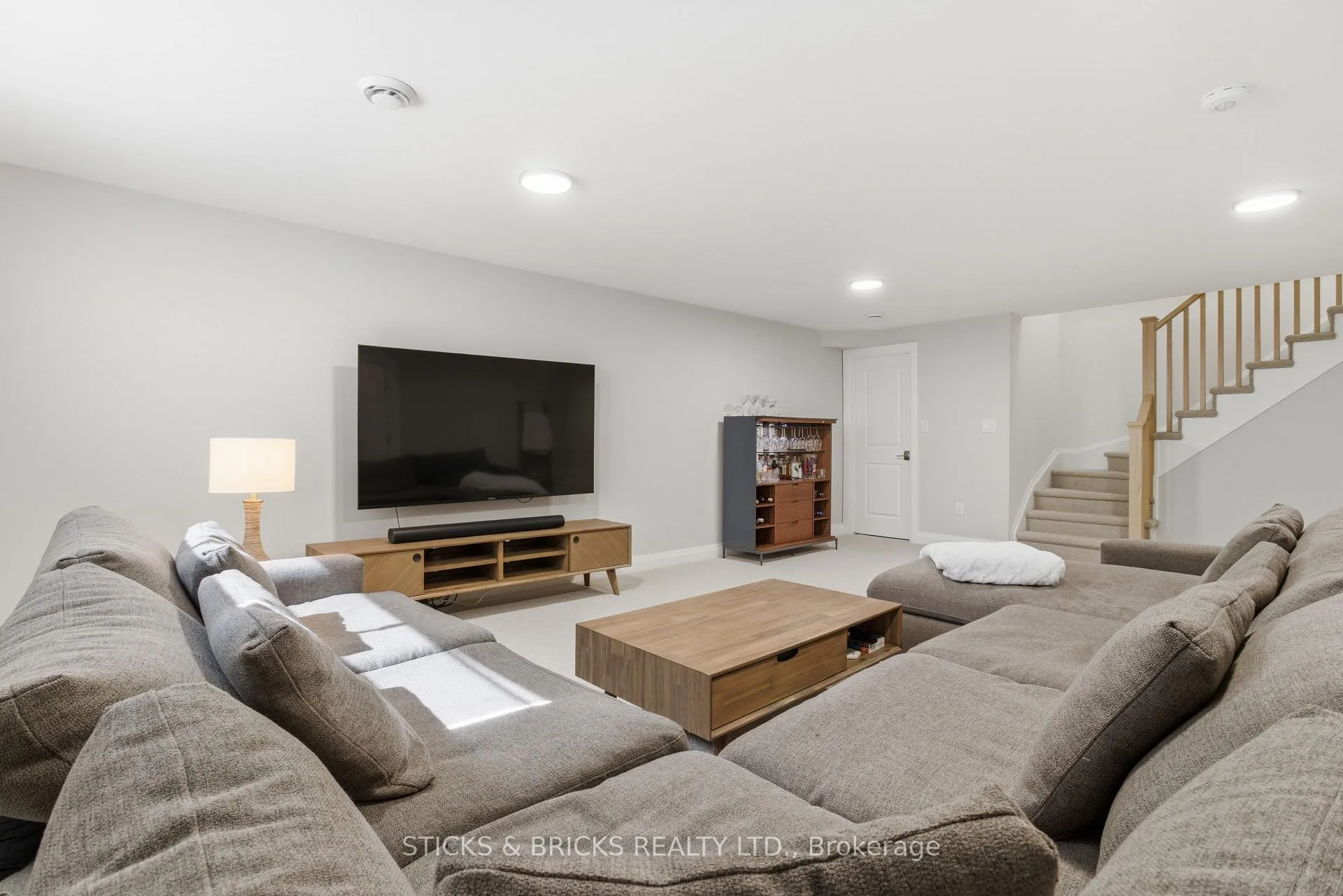 Photo 28 of Unit 19, 9150 Willoughby Drive, Niagara Falls, Chippawa — HOMEH