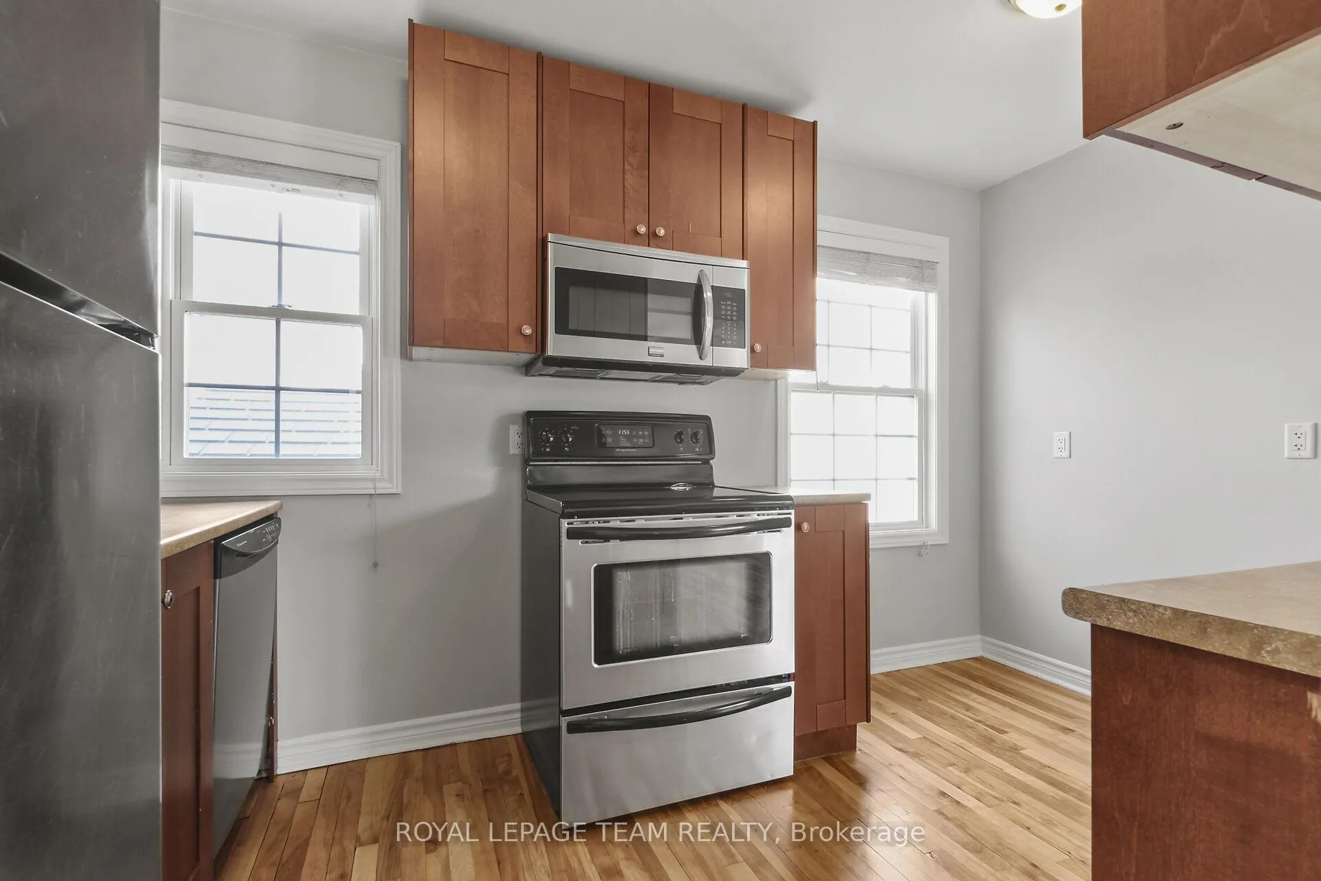 Photo 16 of 100 Harrold Place, Ottawa, Carlington — HOMEH