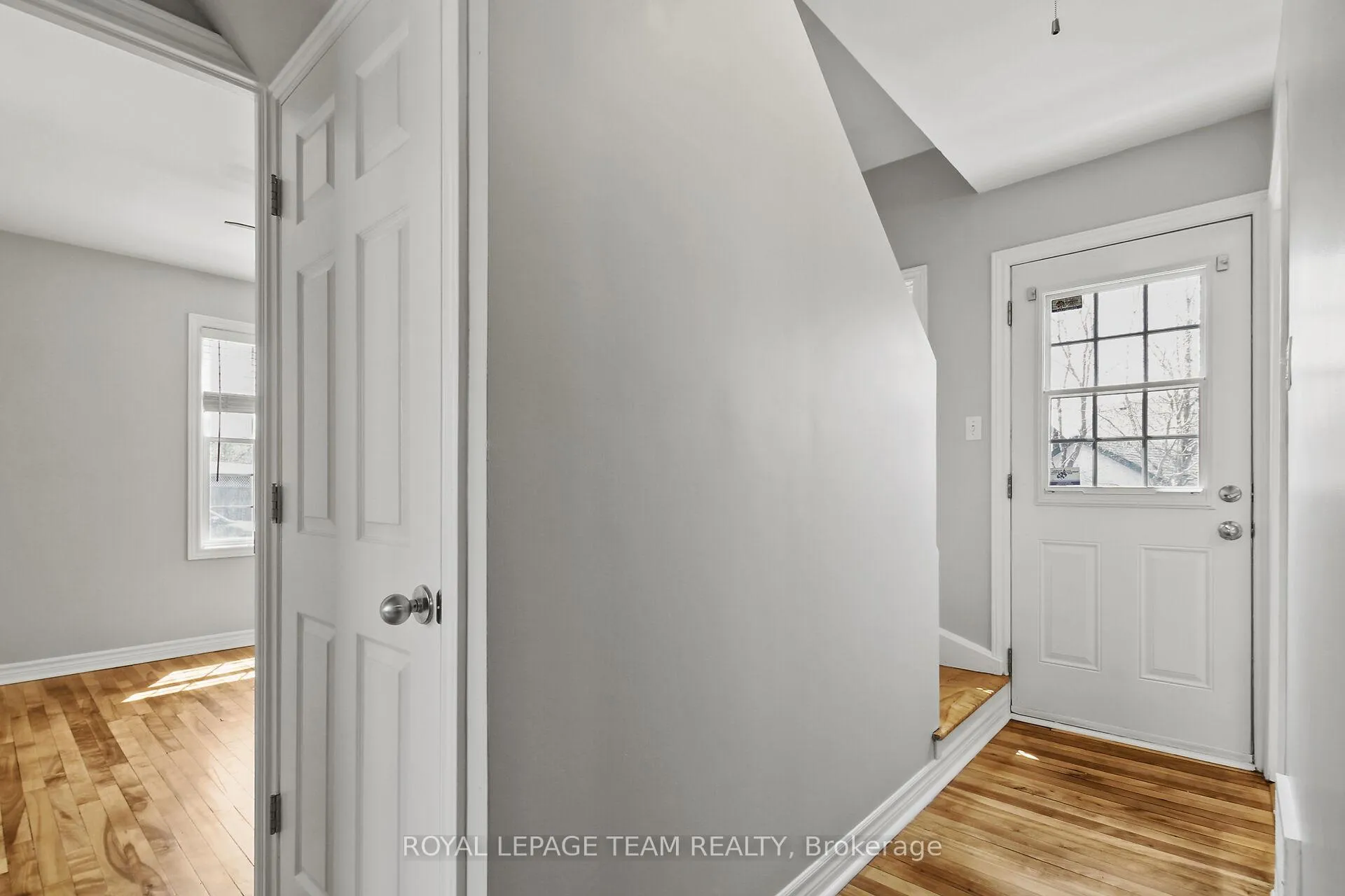 Photo 22 of 100 Harrold Place, Ottawa, Carlington — HOMEH