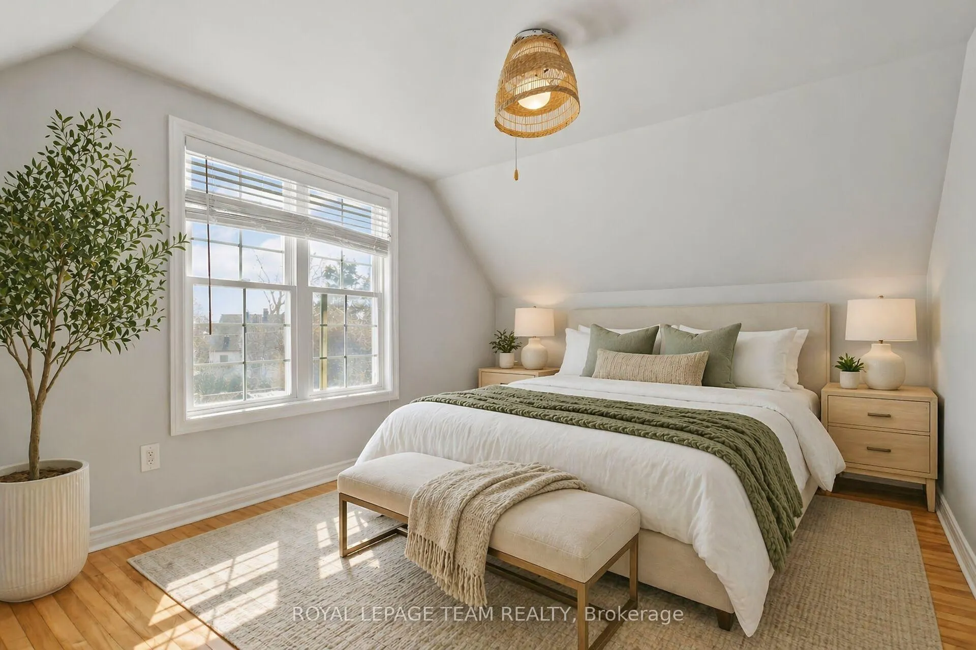 Photo 30 of 100 Harrold Place, Ottawa, Carlington — HOMEH