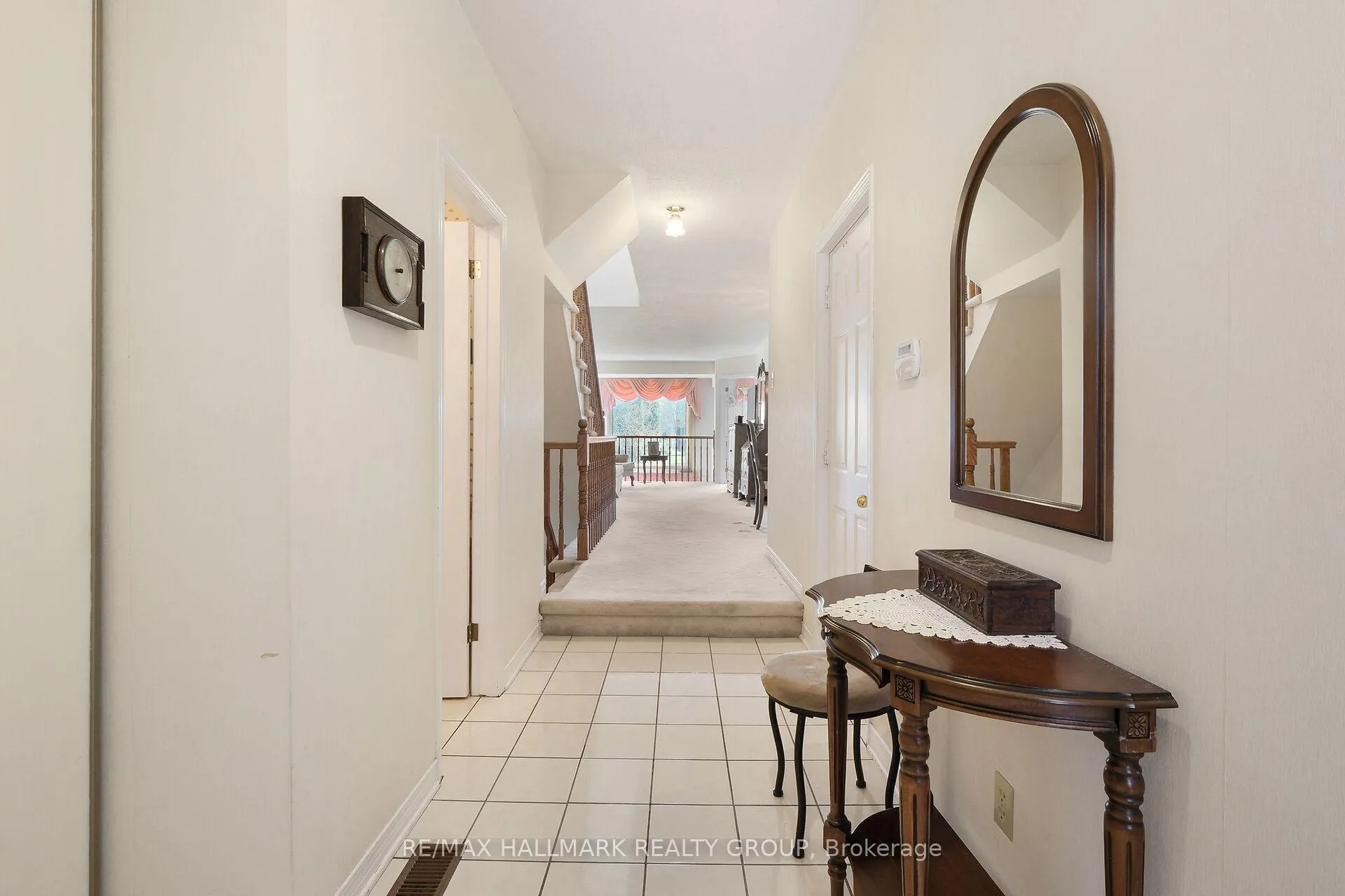 Photo 4 of 175 Dunbarton Court, Ottawa, Cardinal Glen — HOMEH