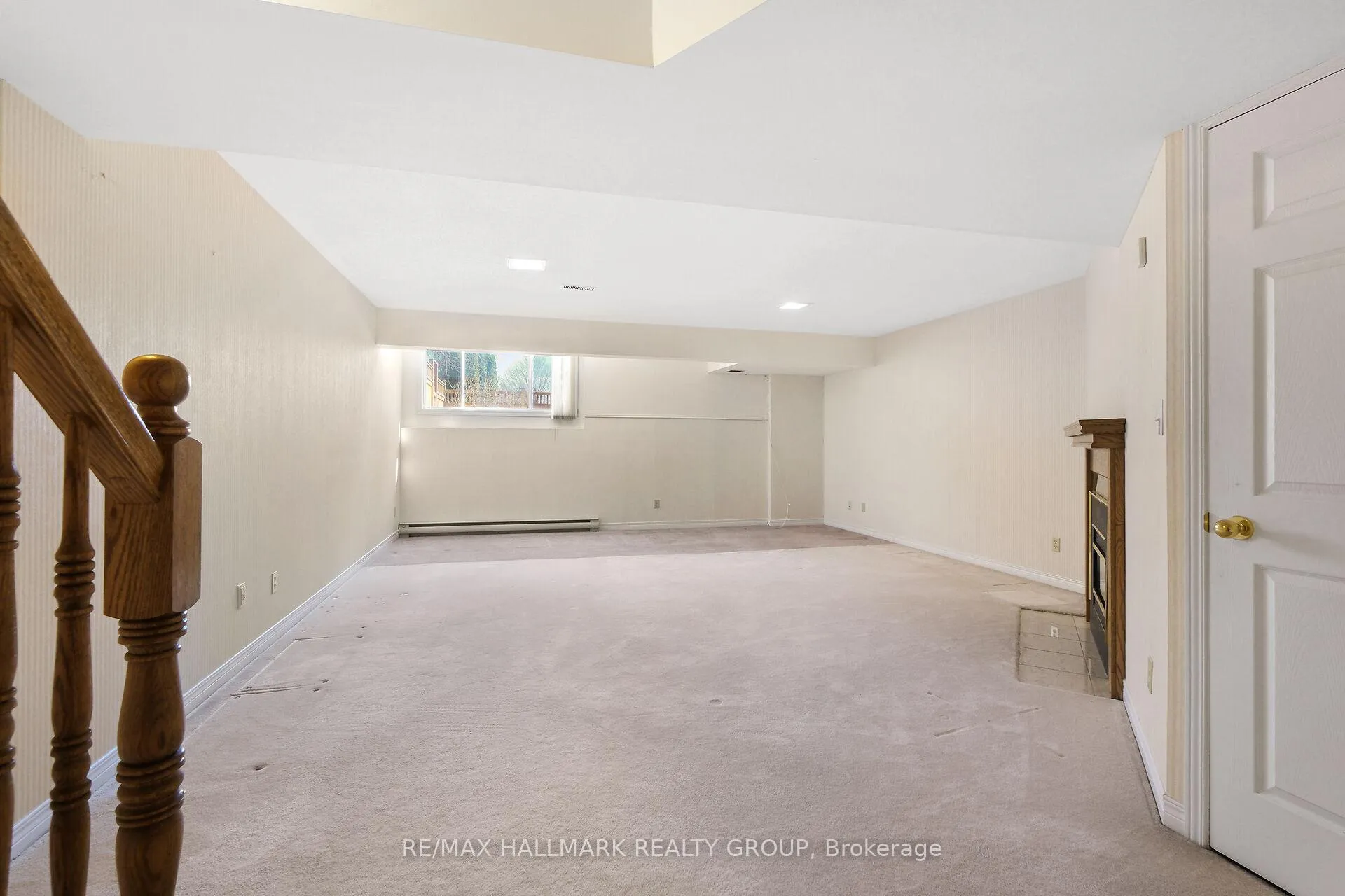 Photo 21 of 175 Dunbarton Court, Ottawa, Cardinal Glen — HOMEH
