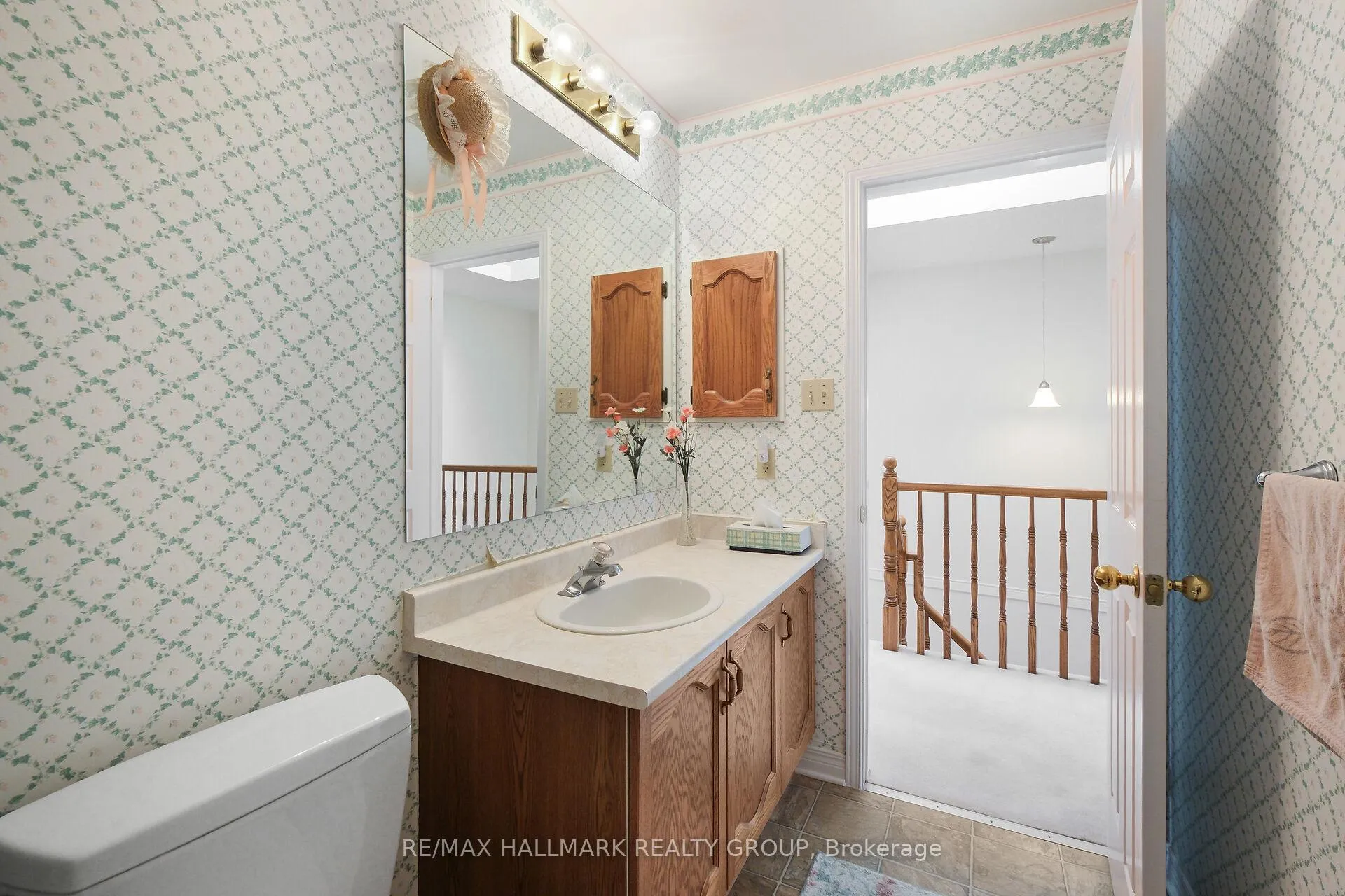 Photo 36 of 175 Dunbarton Court, Ottawa, Cardinal Glen — HOMEH