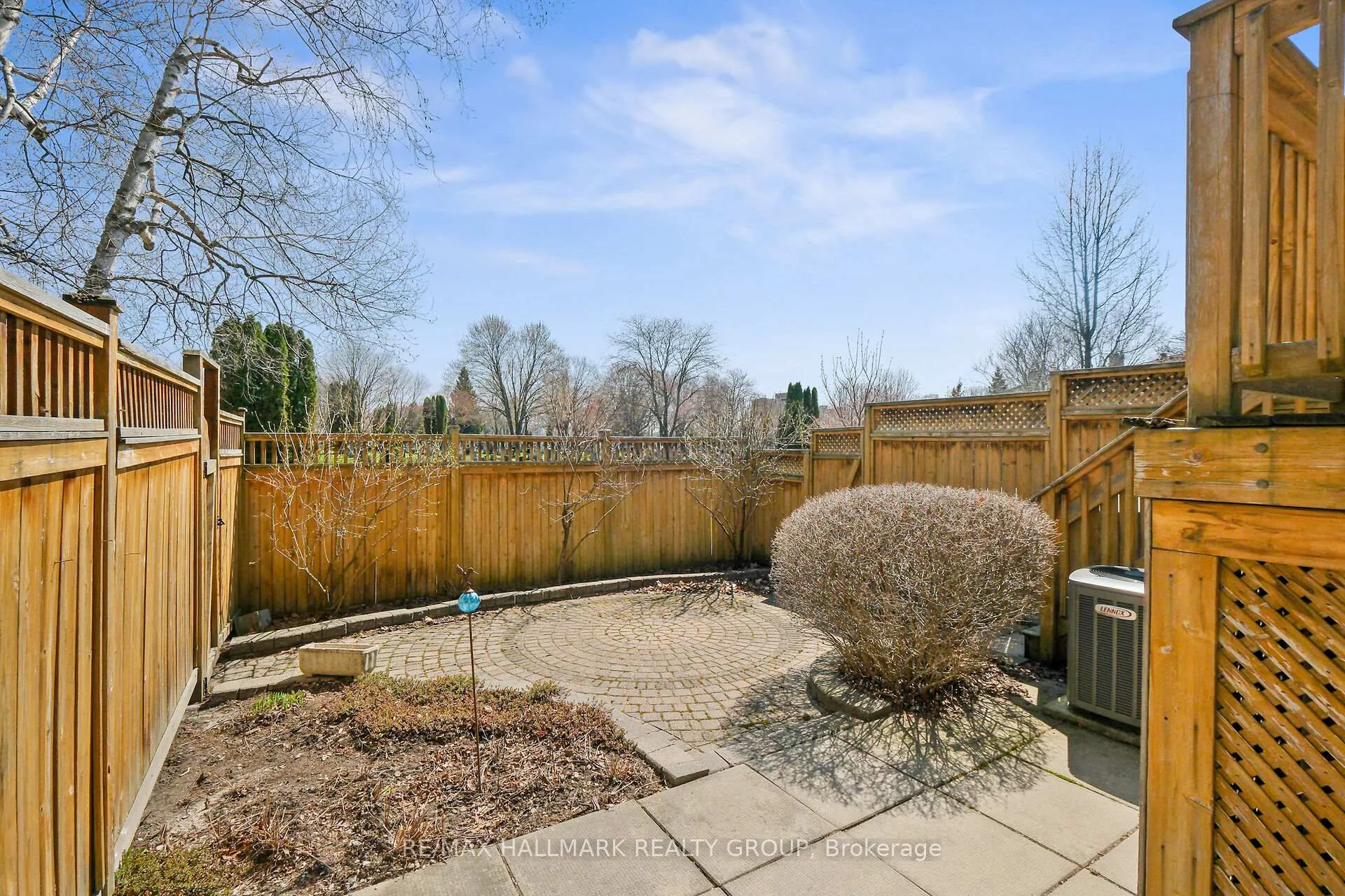 Photo 39 of 175 Dunbarton Court, Ottawa, Cardinal Glen — HOMEH