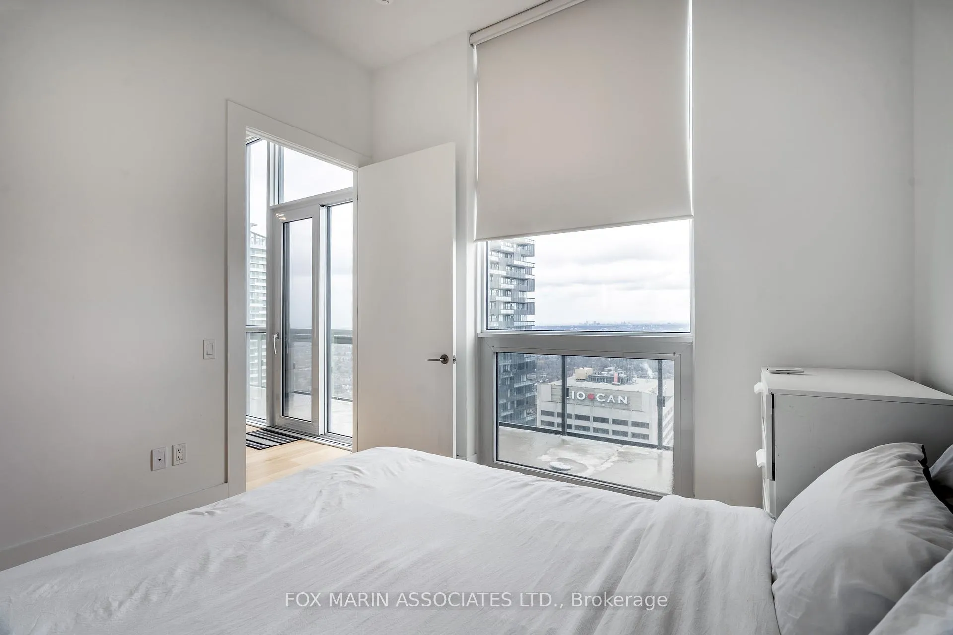 Photo 9 of Unit 4604, 39 Roehampton Avenue, Toronto, Mount Pleasant West — HOMEH