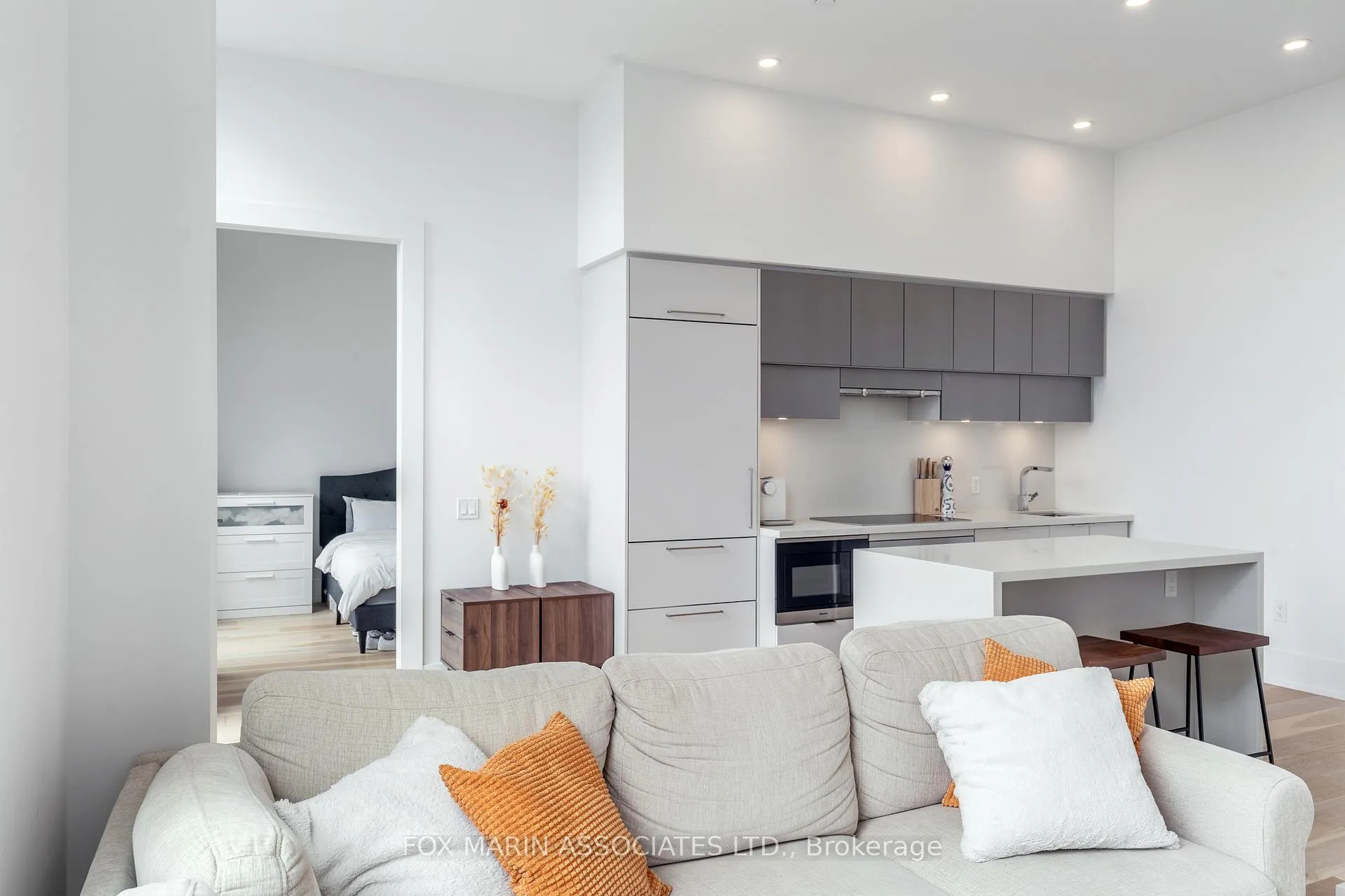 Photo 17 of Unit 4604, 39 Roehampton Avenue, Toronto, Mount Pleasant West — HOMEH