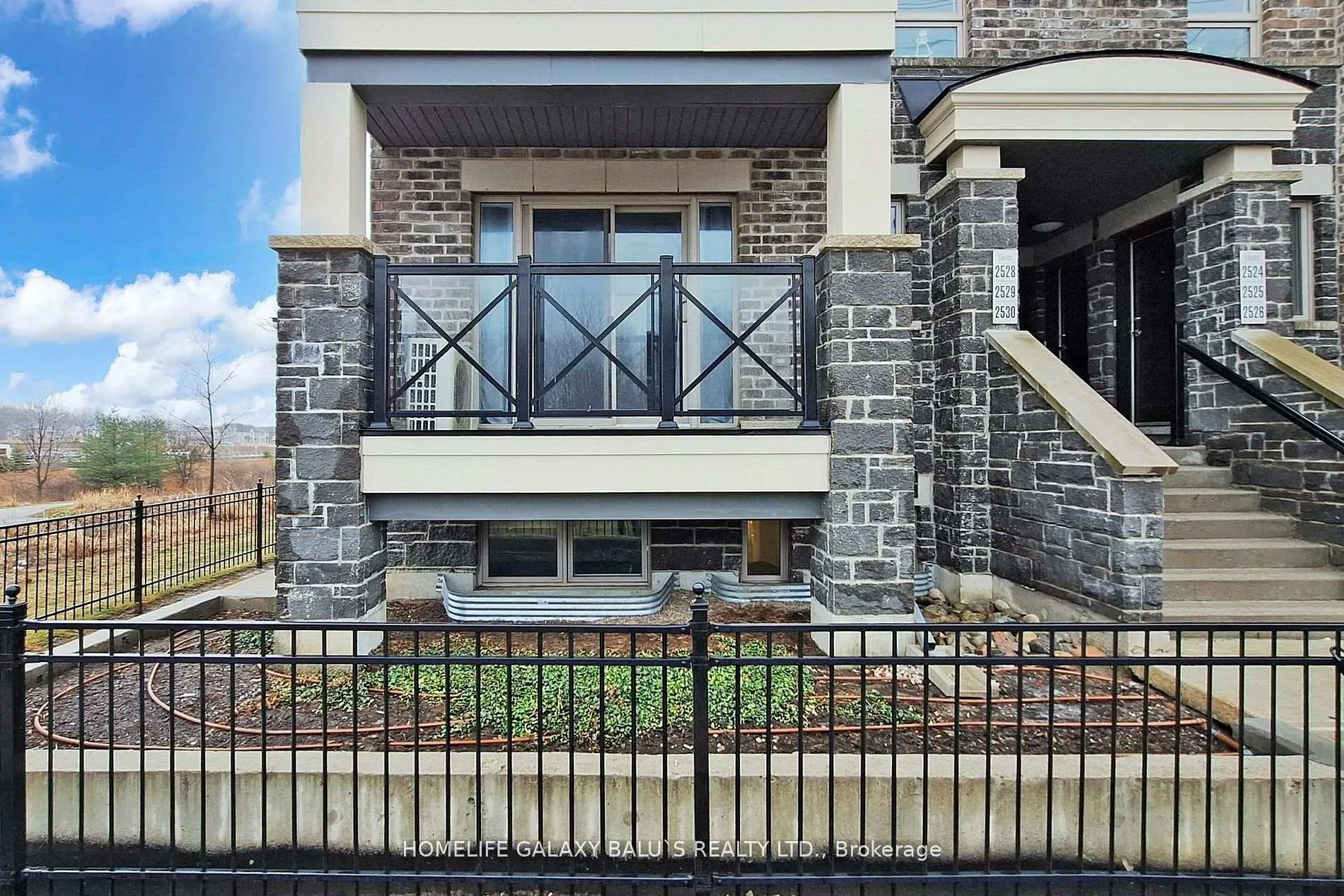 Photo 1 of Unit 2528, 30 Westmeath Lane, Markham, Cornell — HOMEH