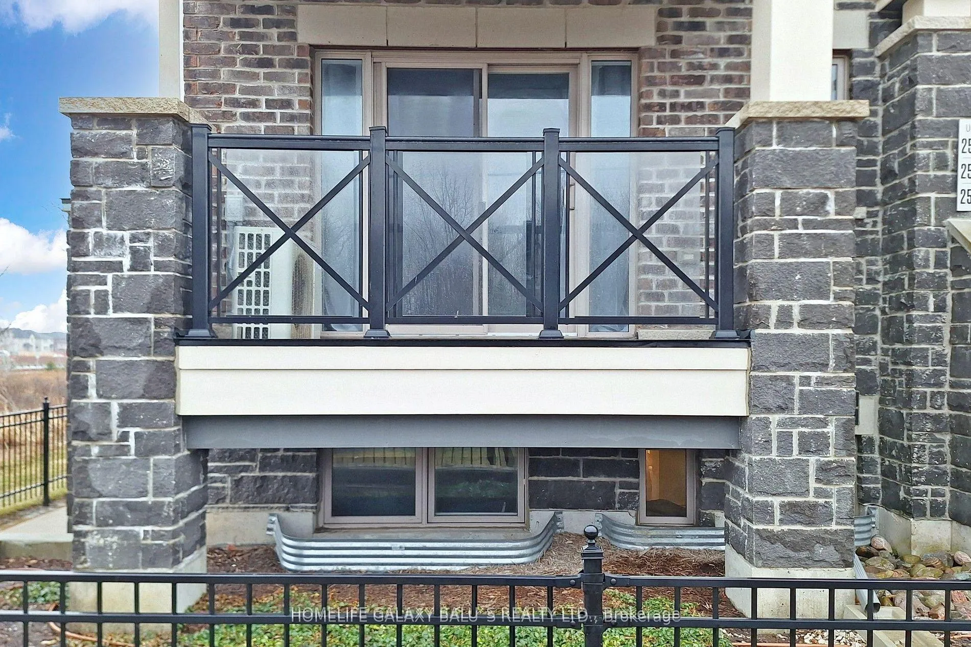 Photo 7 of Unit 2528, 30 Westmeath Lane, Markham, Cornell — HOMEH