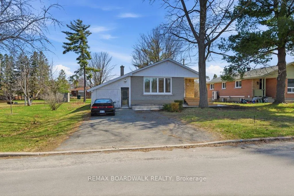 Front of 1279 Adirondack Drive