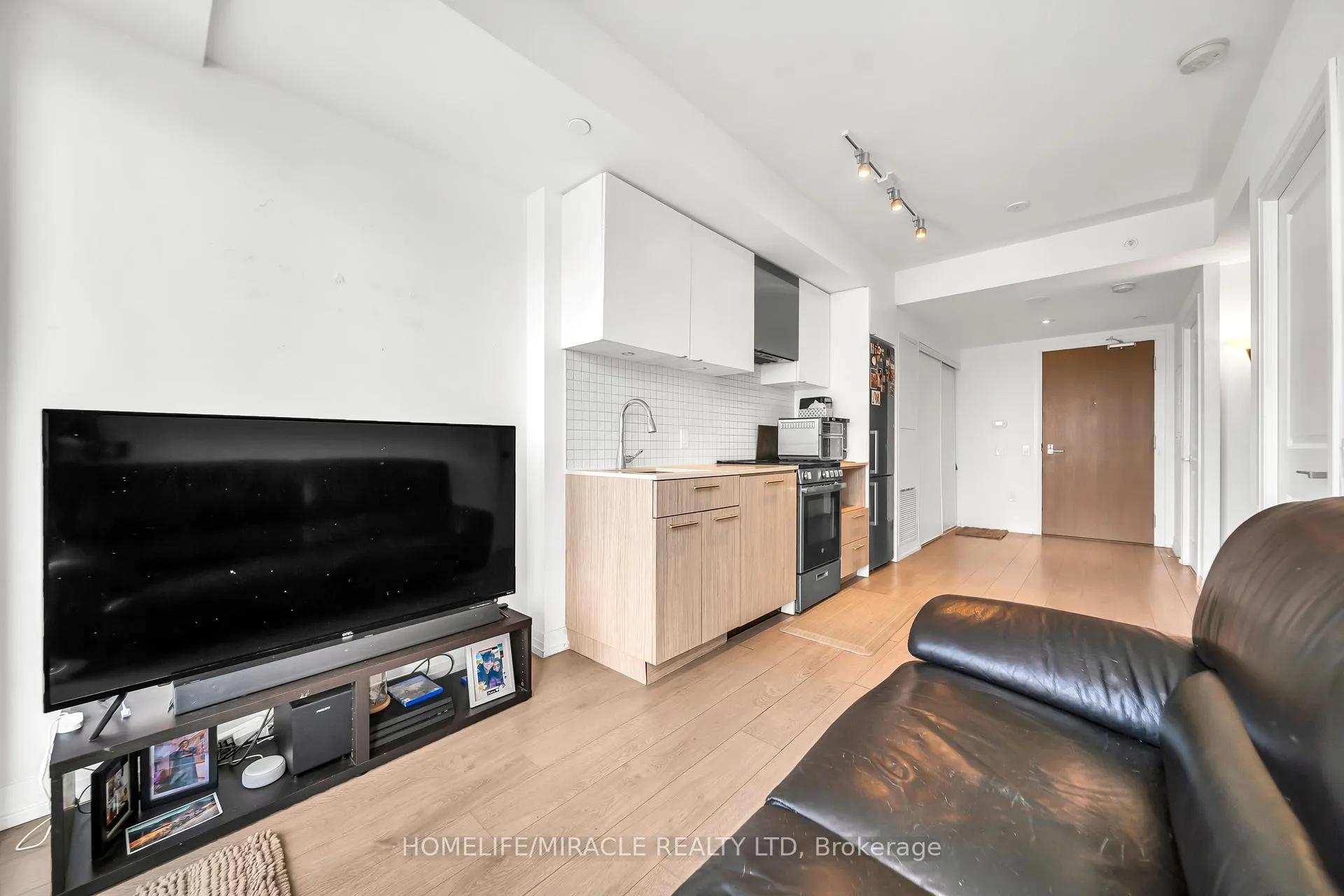 Photo 18 of Unit 3512, 251 Jarvis Street, Toronto, Church-Yonge Corridor — HOMEH