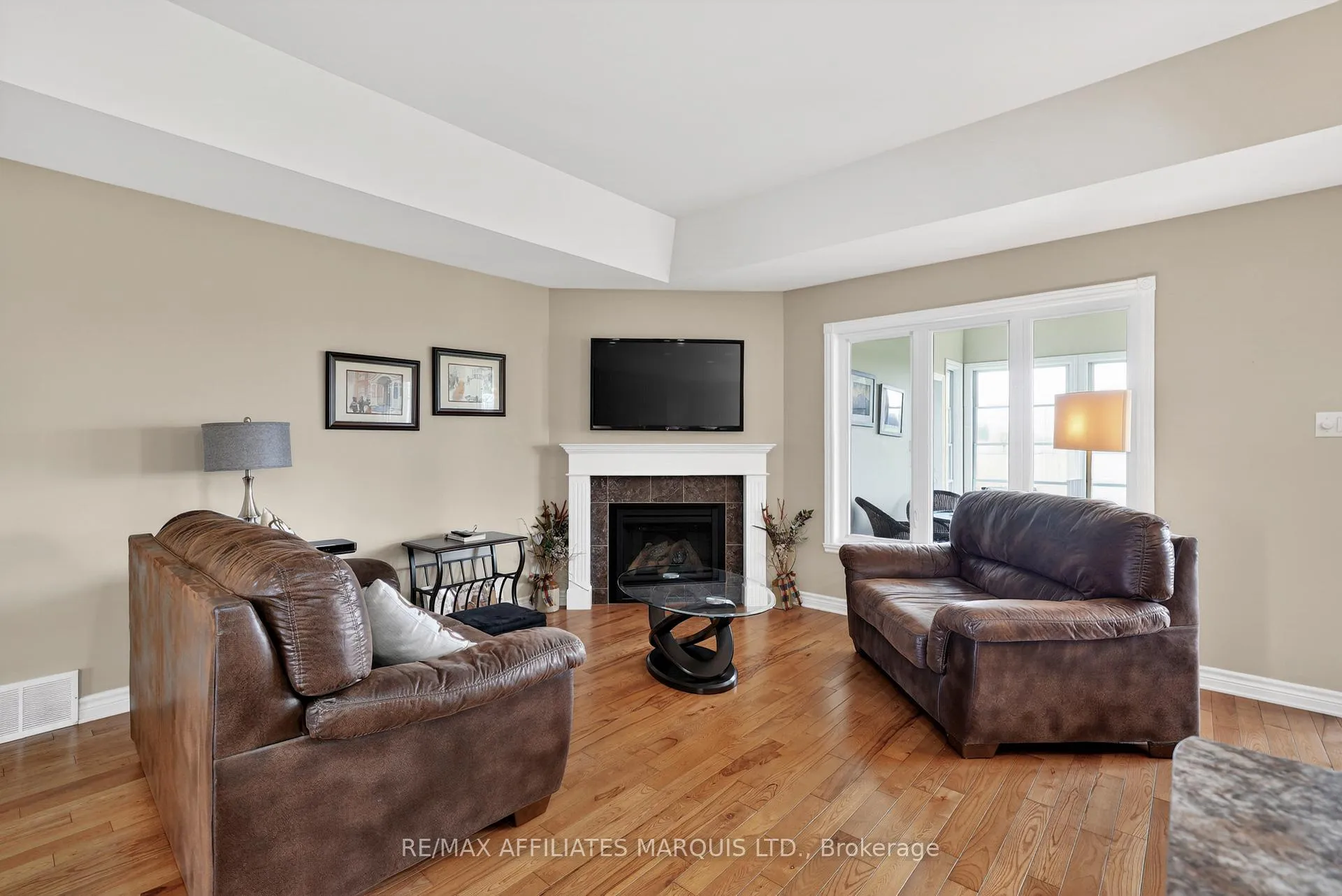 Photo 9 of 516 Jo Anne Crescent, Cornwall — HOMEH