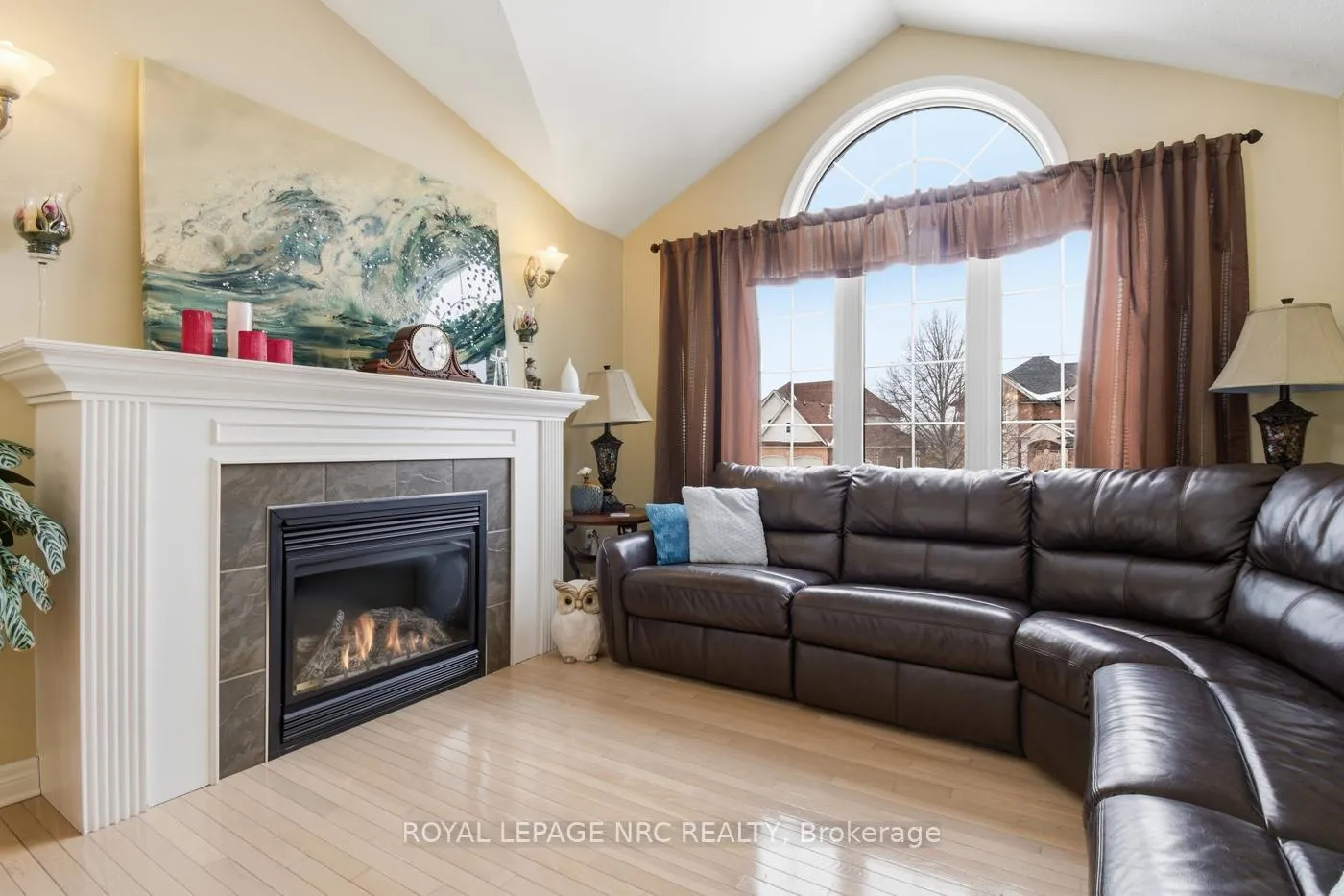 Photo 10 of 225 Colbeck Drive, Welland, Coyle Creek — HOMEH