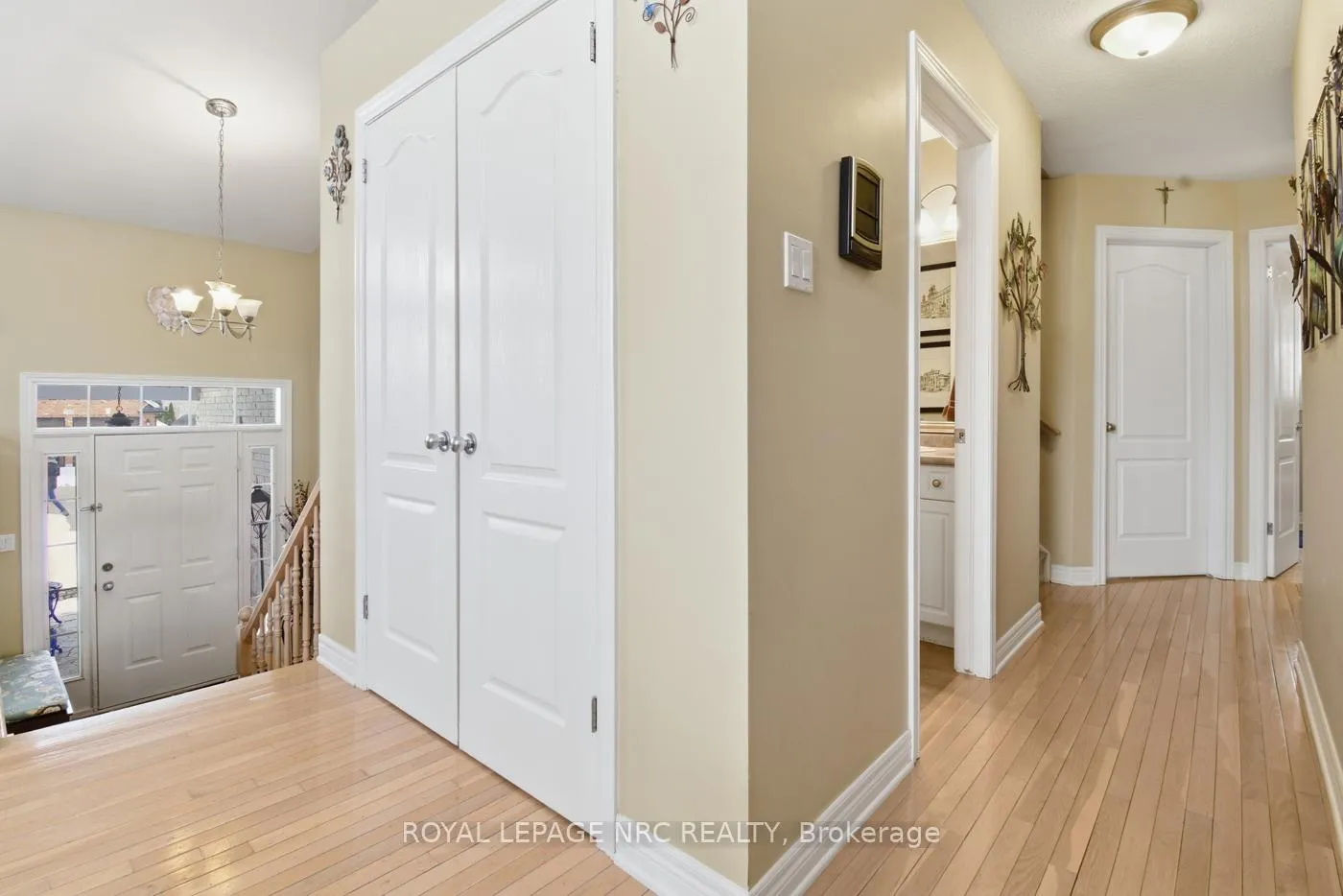 Photo 22 of 225 Colbeck Drive, Welland, Coyle Creek — HOMEH