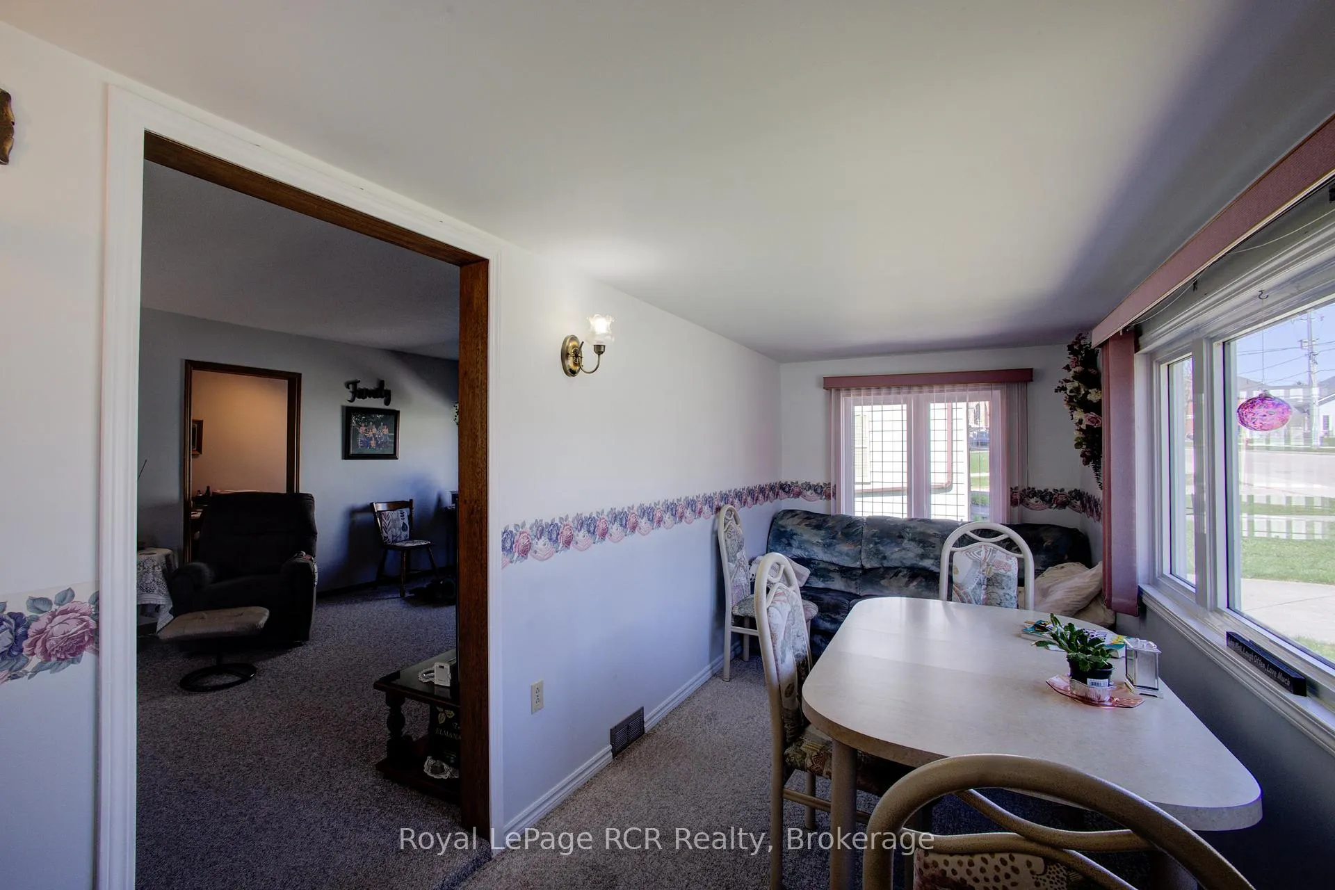 Photo 5 of 265 James Street, Minto — HOMEH