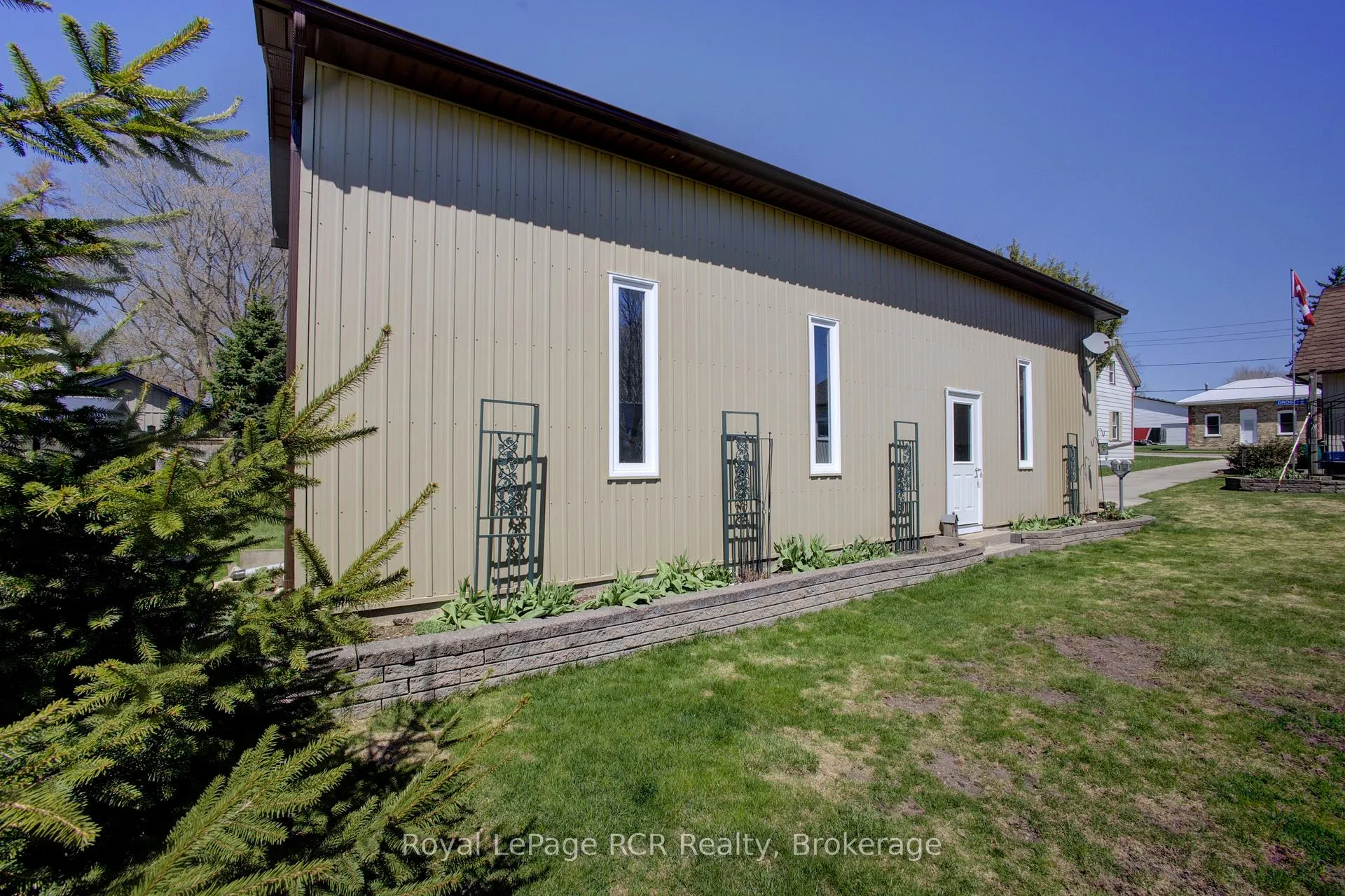 Photo 25 of 265 James Street, Minto — HOMEH