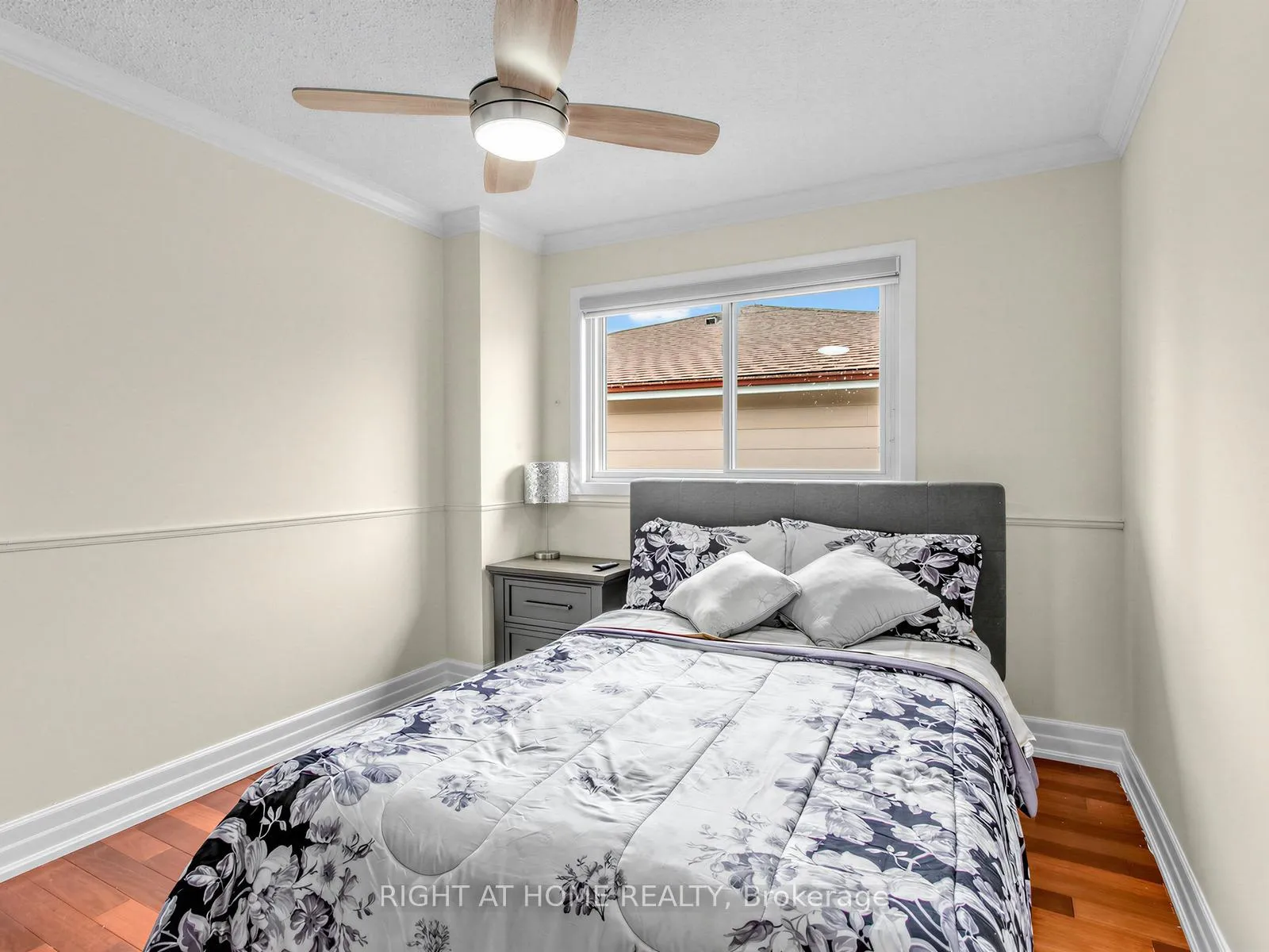 Photo 18 of 137 Beech Street, Brampton, Brampton North — HOMEH