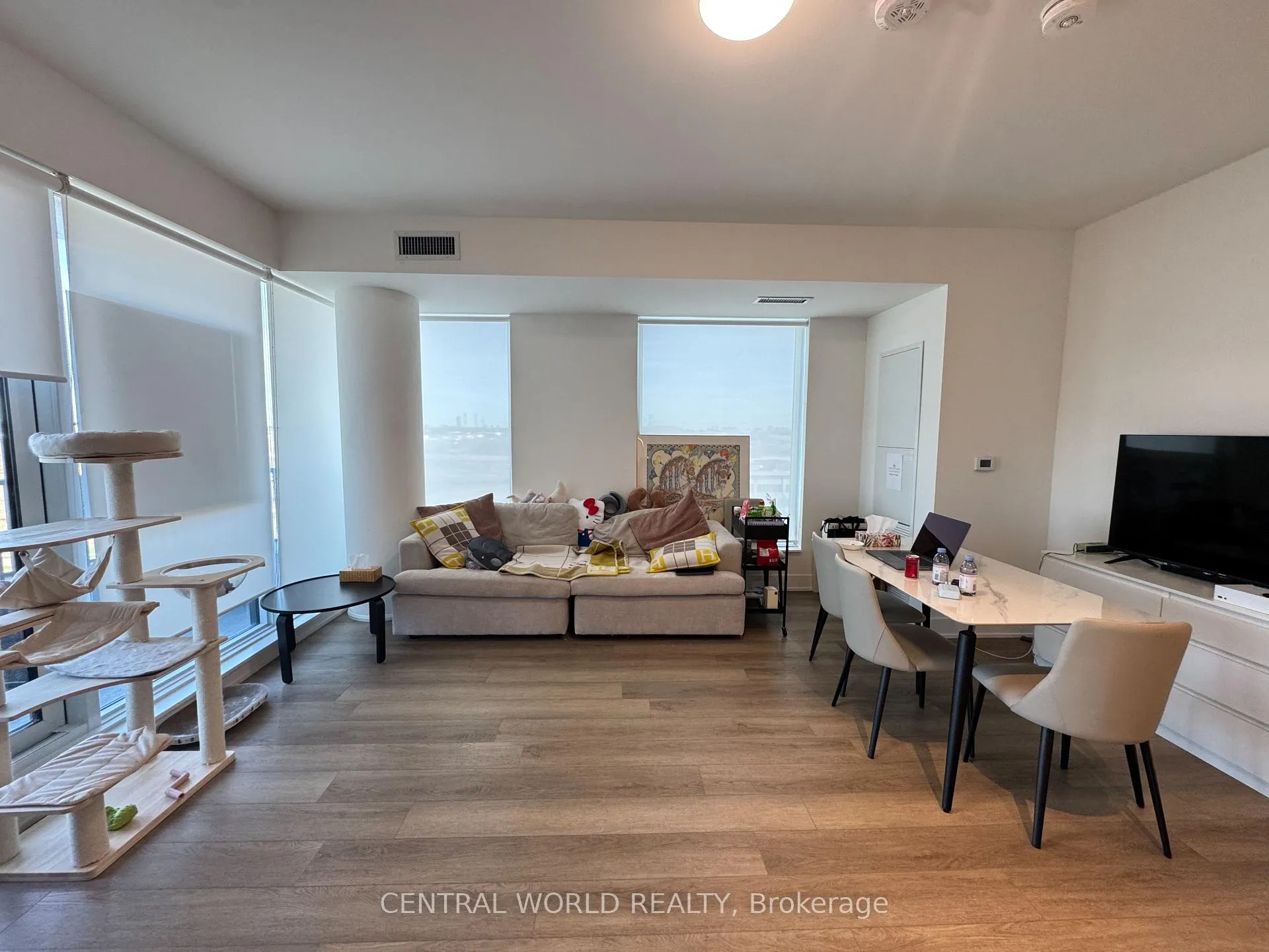 Photo 4 of Unit 1107, 38 Andre de Grasse Street, Markham, Unionville — HOMEH